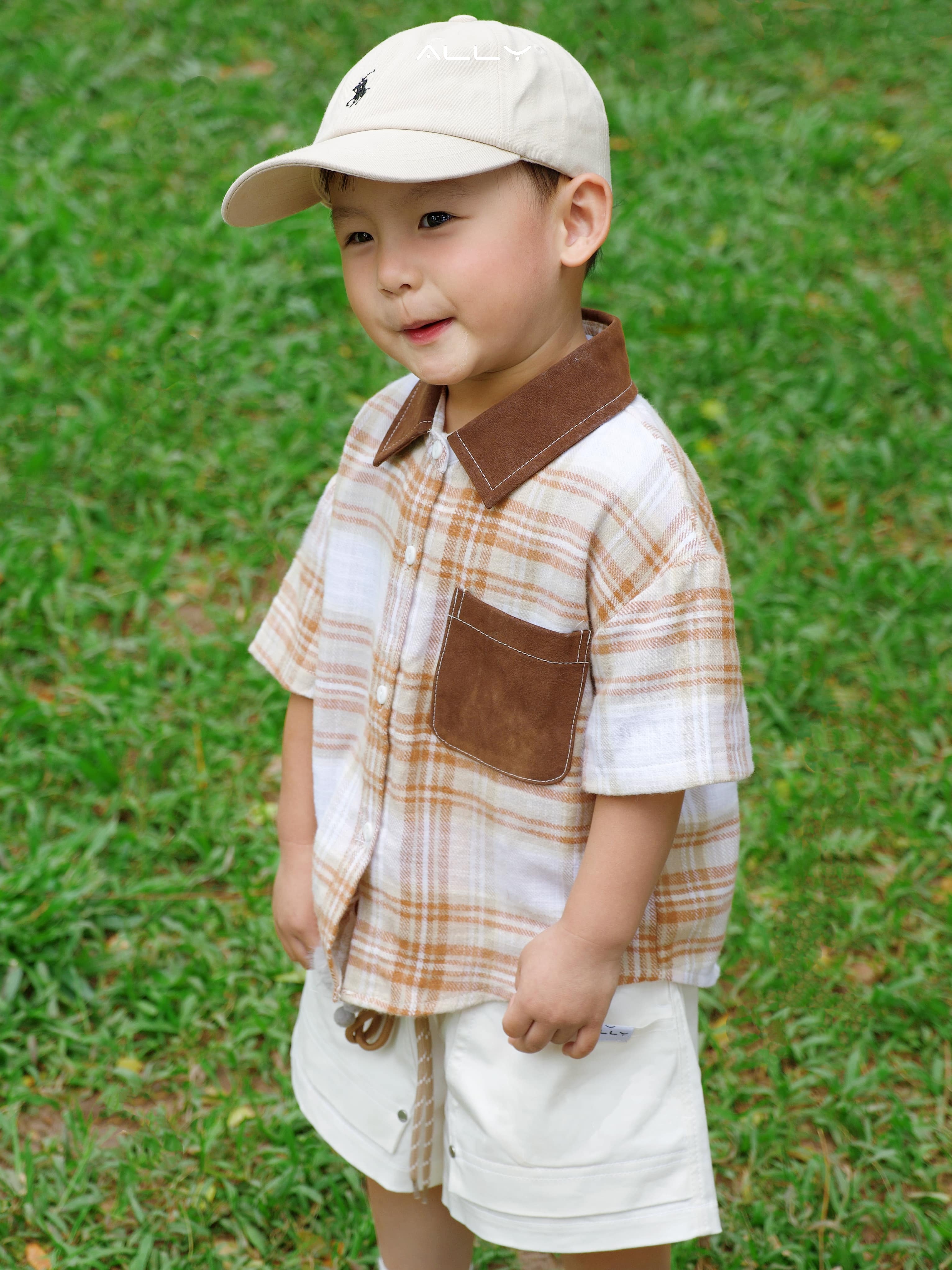 Áo sơ mi cotton phối cổ da lộn cho bé trai