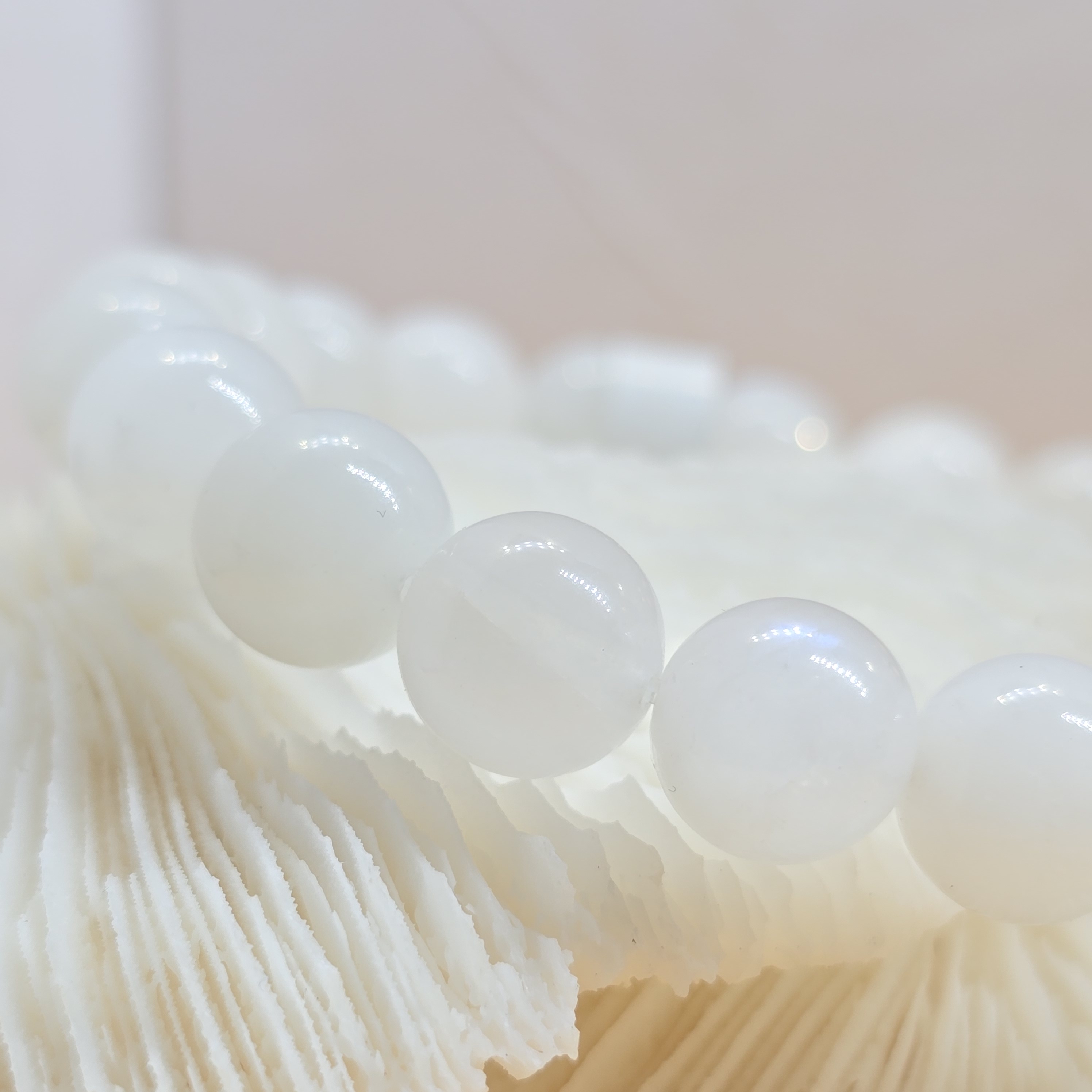 Vòng Đá Mặt Trăng Sữa Milky Moonstone_thumbnail_1