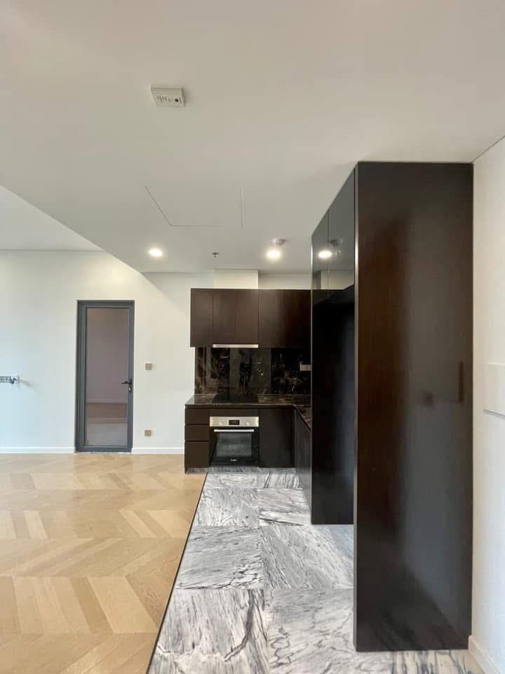 Bán nhanh căn hộ 2 phòng ngủ, view city, đã có sổ hồng_thumbnail_1