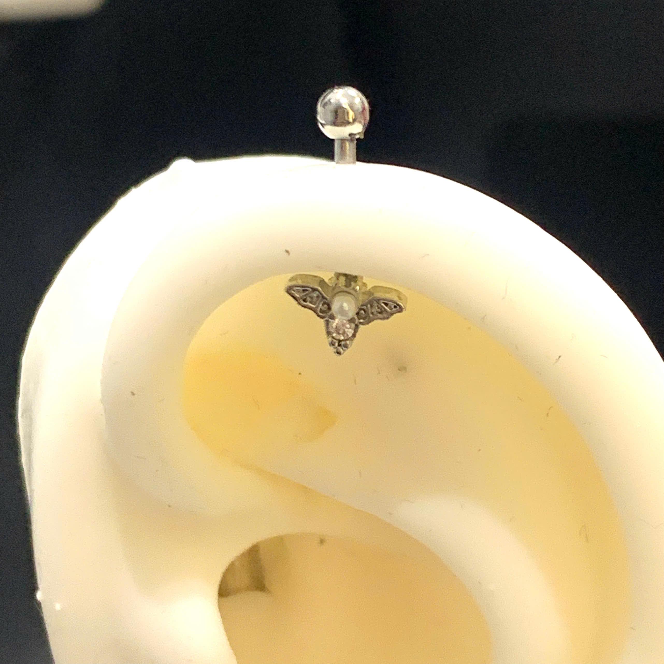 khuyên kiểu vertical con dơi nhỏ đính ngọc trai_thumbnail_3