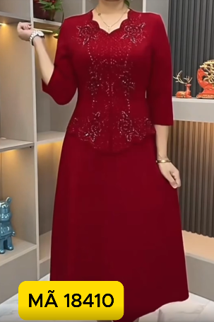 18410-Set áo chân váy đỏ  dài tay cổ cutout cách điệu ( lụa,lót)