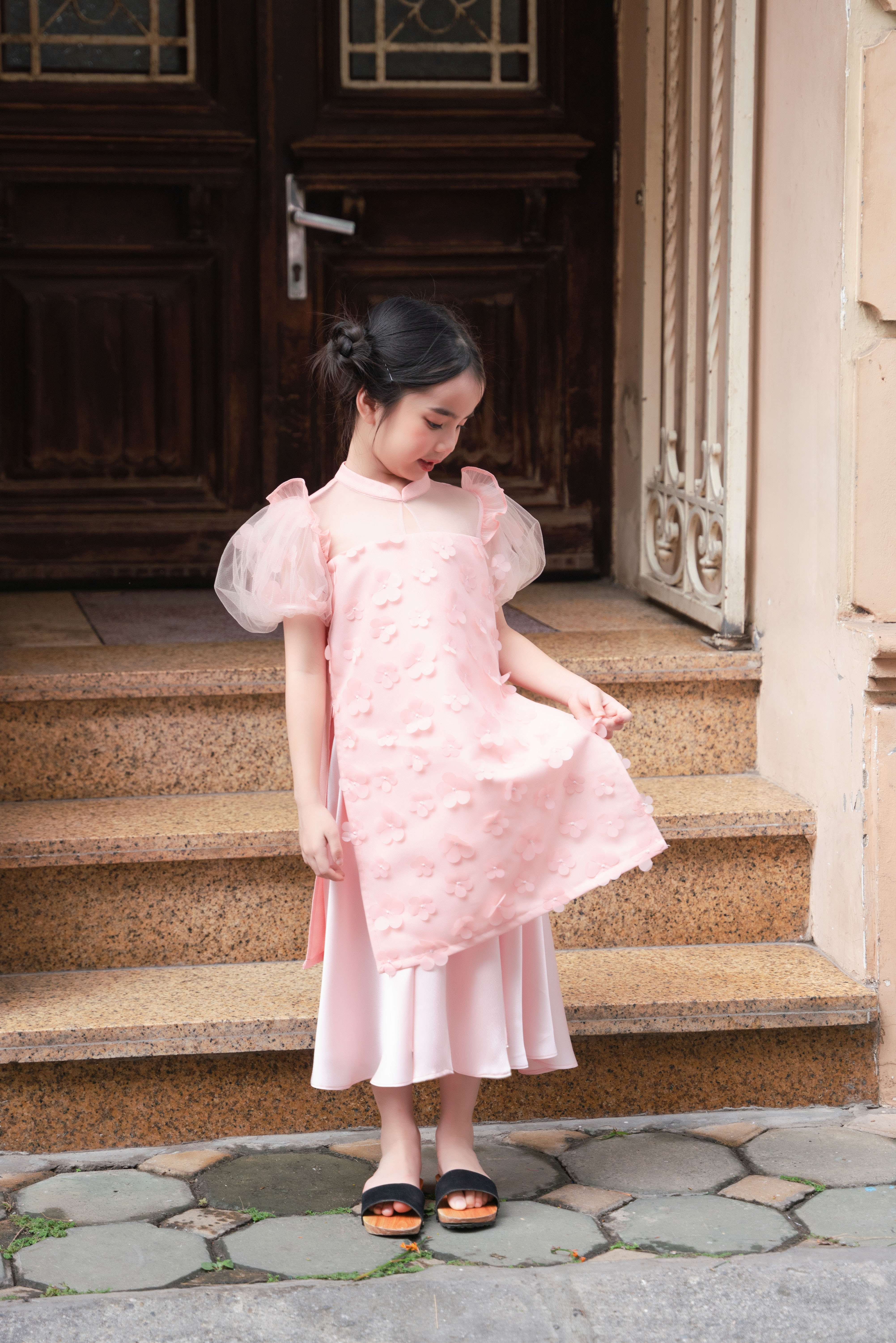 Áo dài Hồng Diễm_thumbnail_1