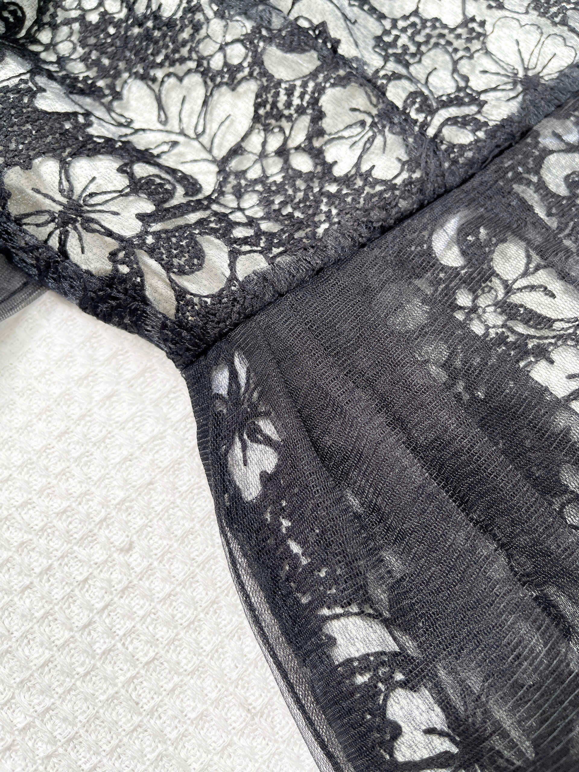 Đầm ren hoa dáng ngắn phối lưới bigsize DA165 dành cho nàng béo mập từ 55-95kg_thumbnail_4