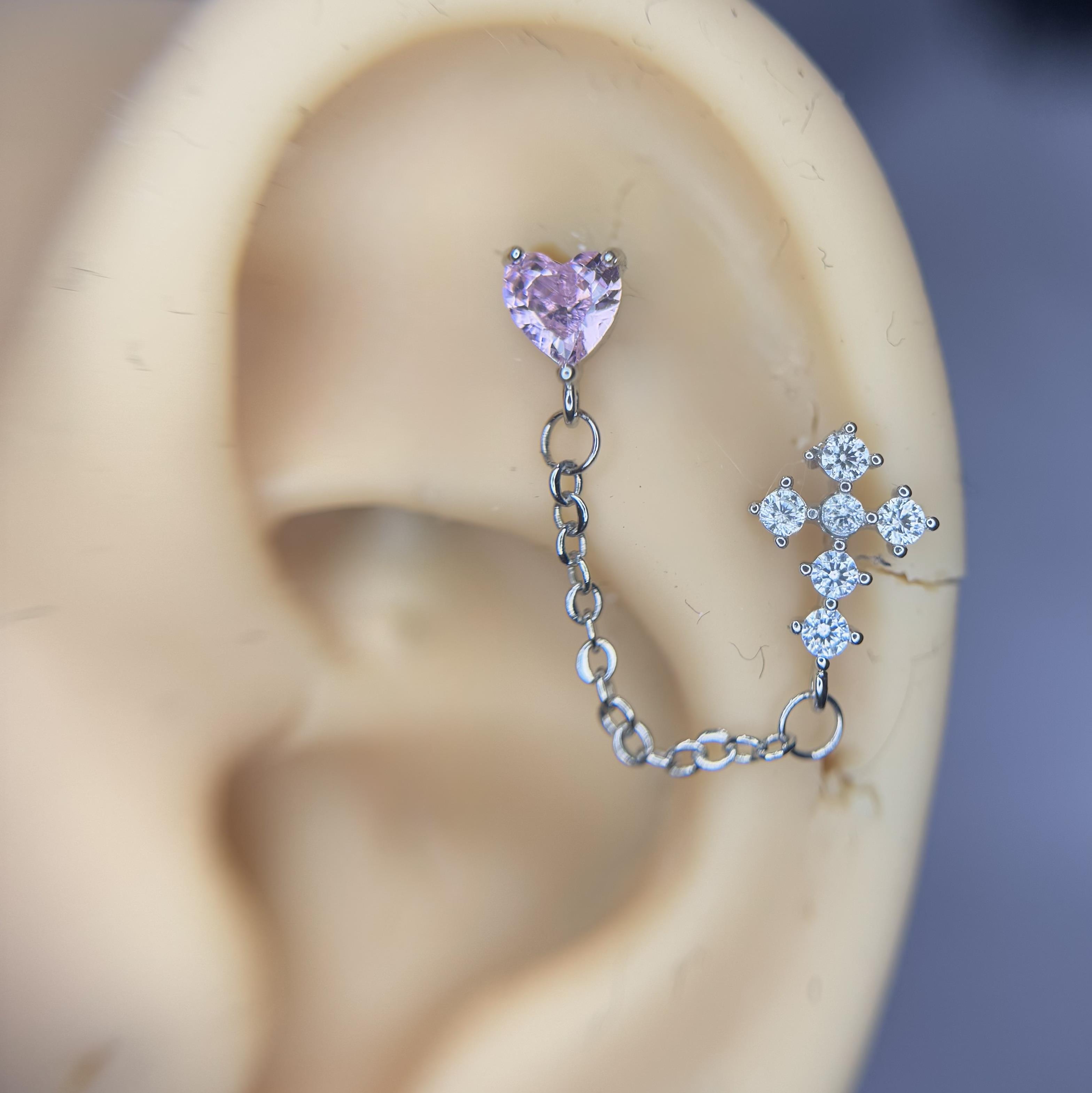 khuyên kiểu xích thánh giá và trái tim hồng_thumbnail_2