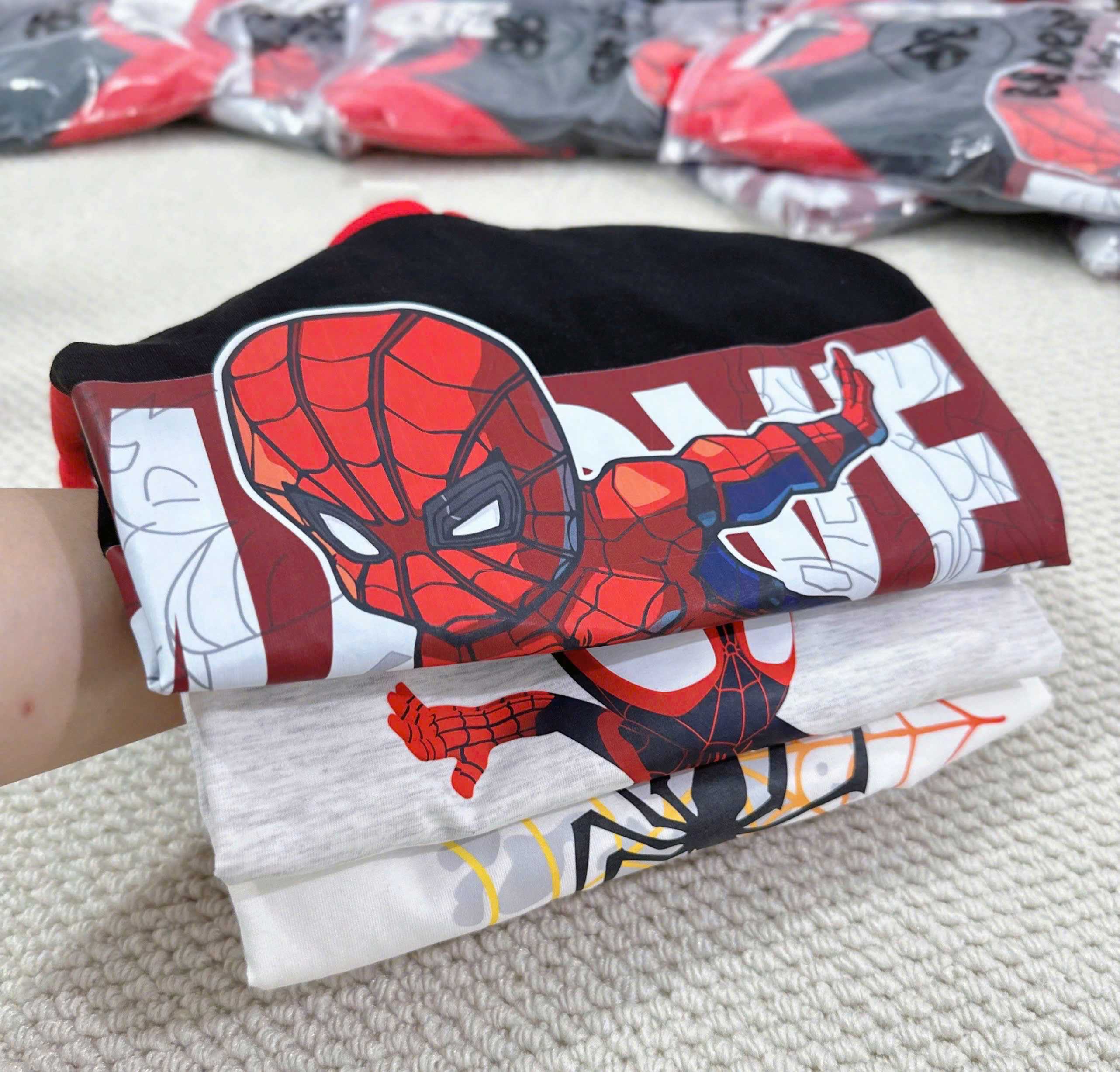 R04 SET 3 ÁO DÀI TAY NHỆN MARVEL- A106.235