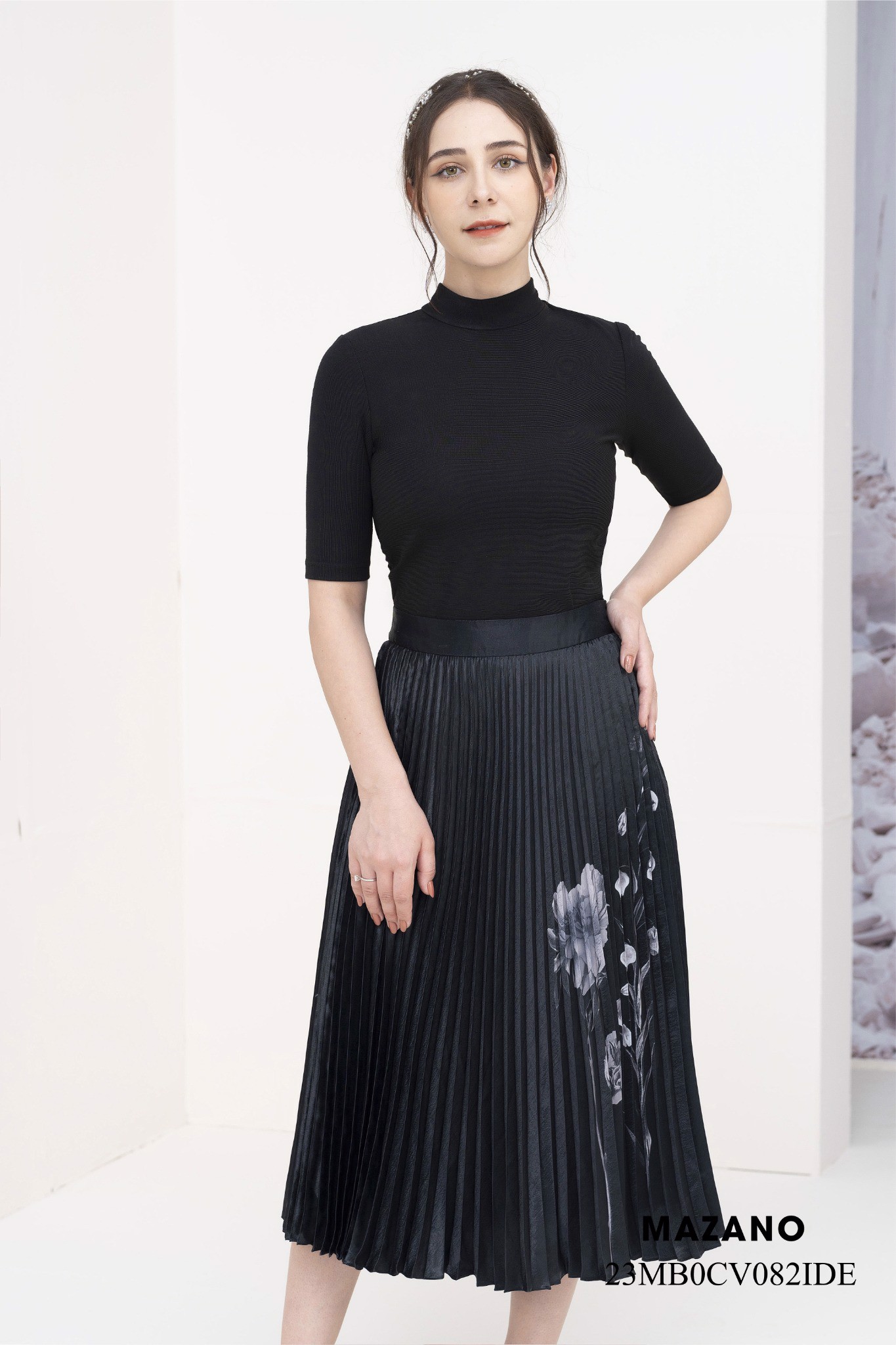 Chân váy Chữ A dập ly Vải lụa dày Cạp cao 4cm Dài trên mắt cá chân