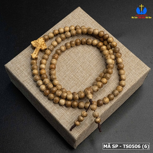 Chuỗi cuốn tay thánh giá trầm rục tự nhiên_thumbnail_3