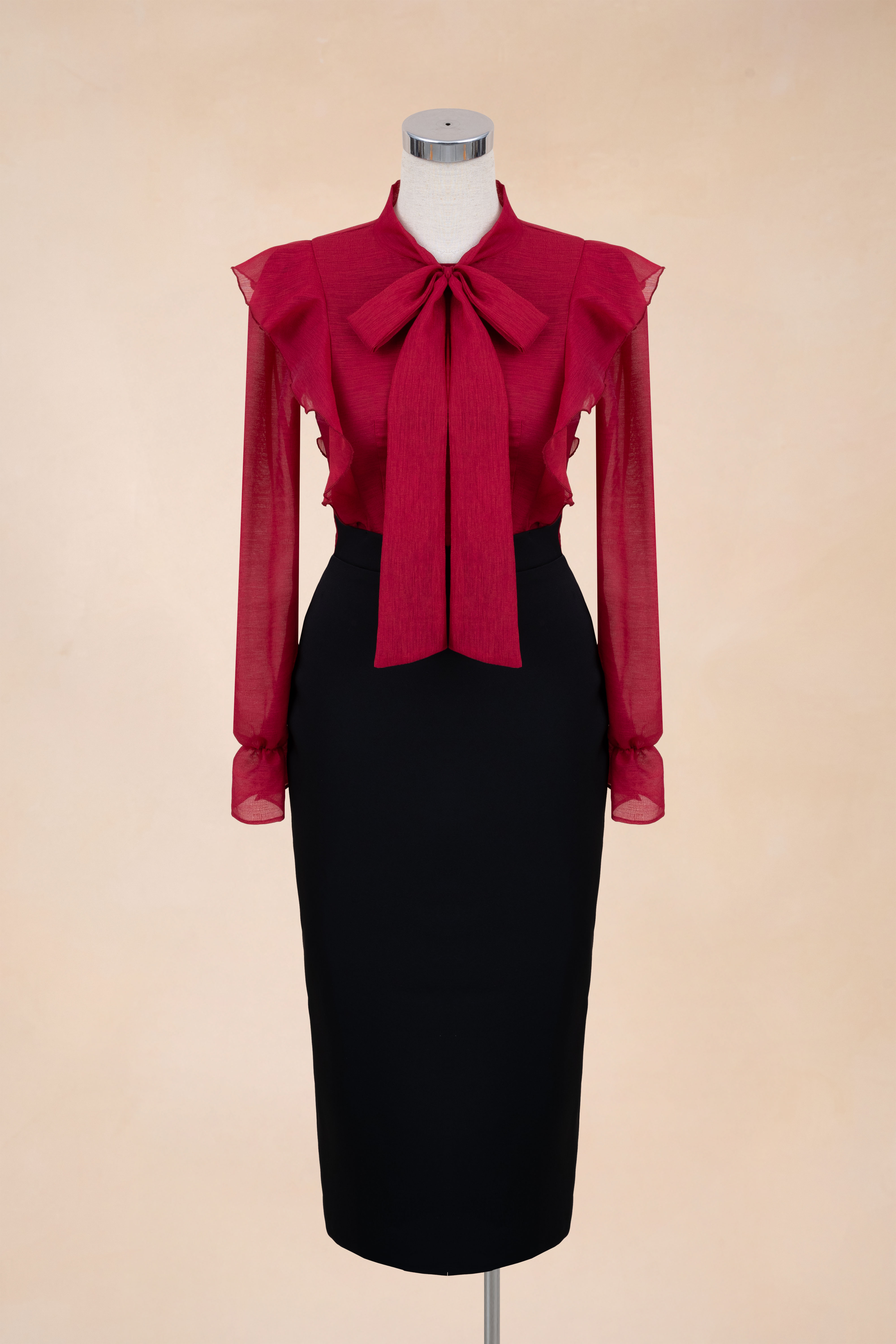 Đầm Bút Chì Phối Nơ Cổ