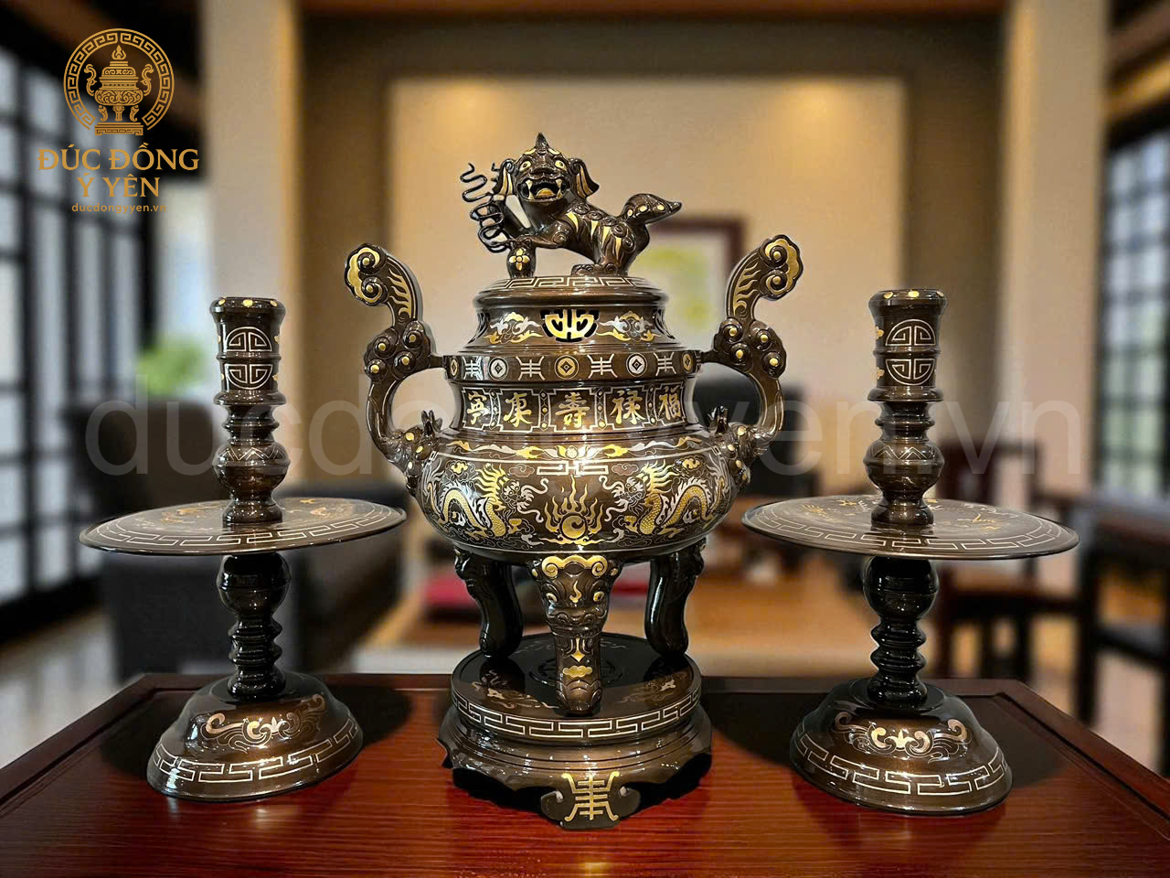 Bộ đỉnh thờ khảm tam khí dát điểm vàng đúc đồng đỏ 