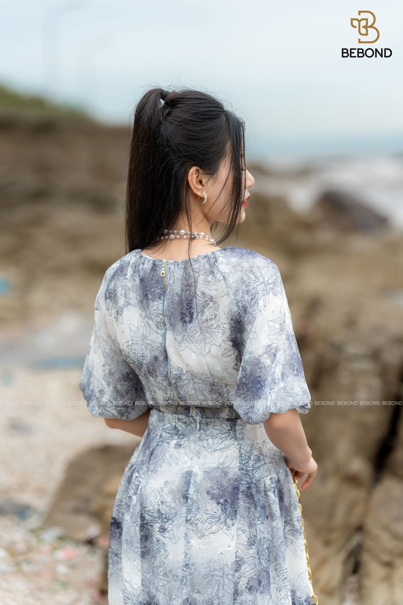 SET BỘ ÁO KÝ GIẢ CHÂN VÁY XÒE HỌA TIẾT RESTRO MILA_thumbnail_1