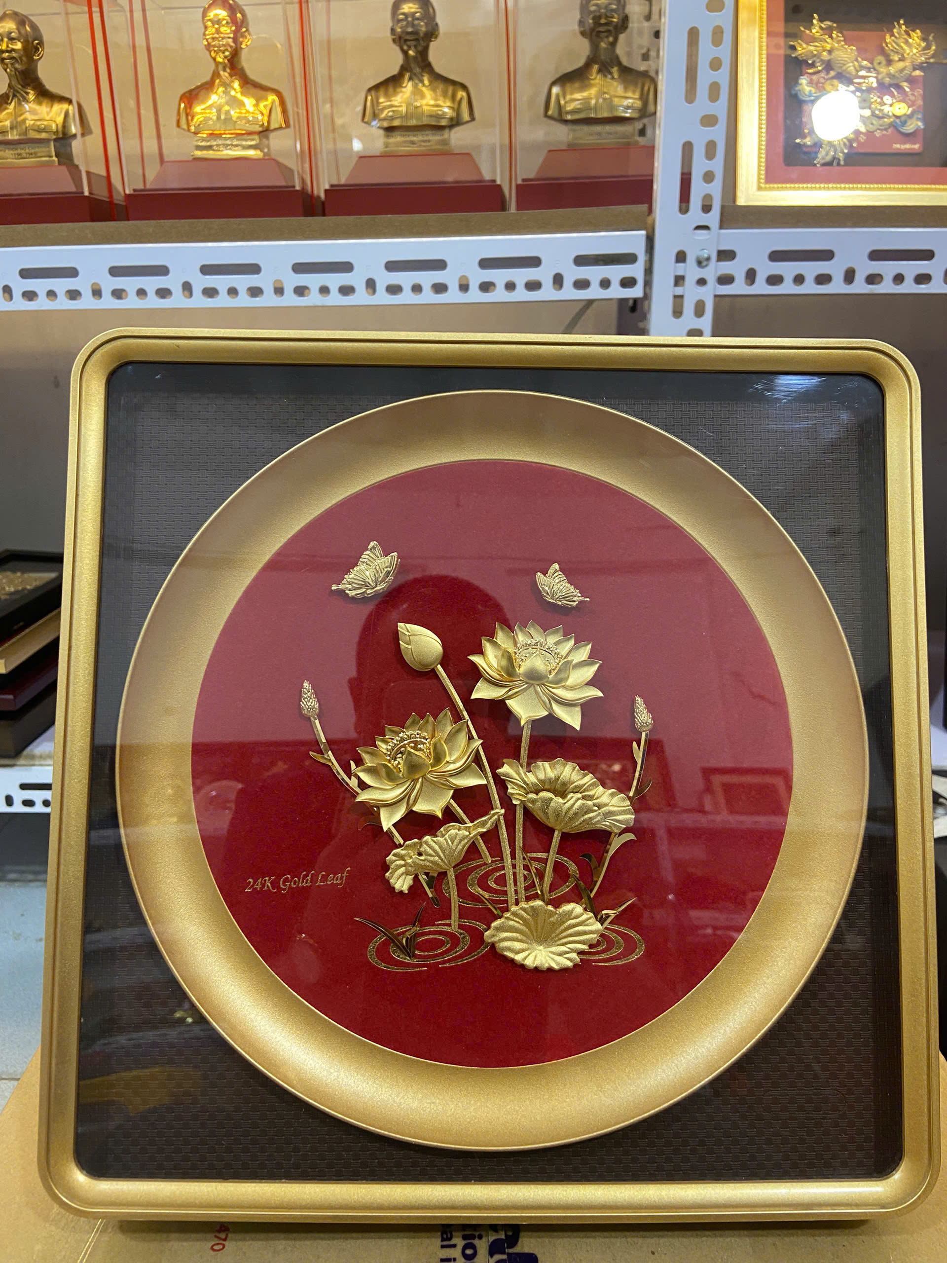 Tranh hoa sen dát vàng 24k KT 30 X 30CM 