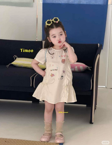 A141 - Váy cotton in hình dễ thương màu kem hãng Timoo