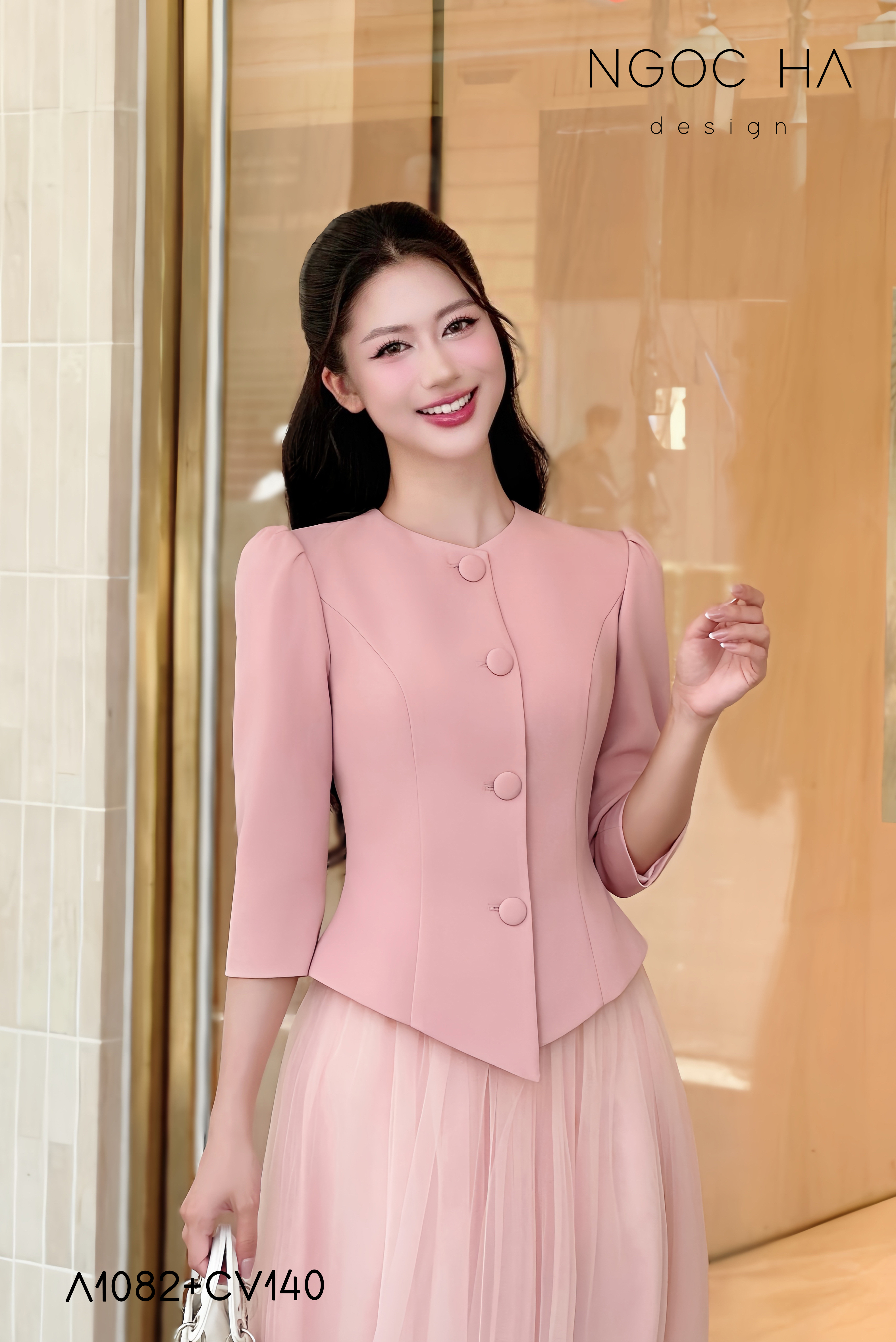 Lily_ Áo Vest Cổ Tròn Tay Lừng Mix Chân Váy Lưới Màu Hồng A1082+CV140