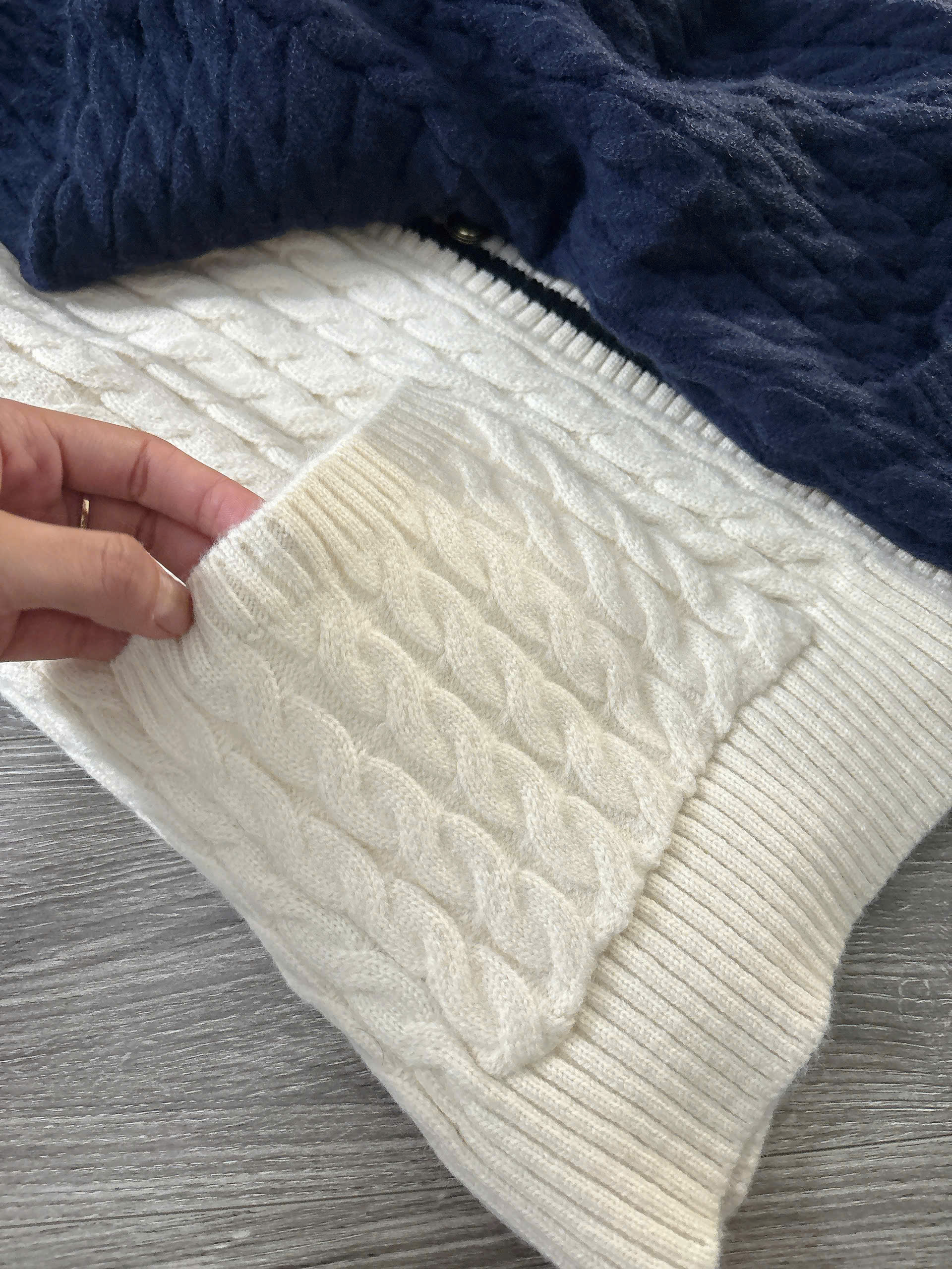 A805 ÁO KHOÁC DỆT KIM 2 MÀU_thumbnail_8