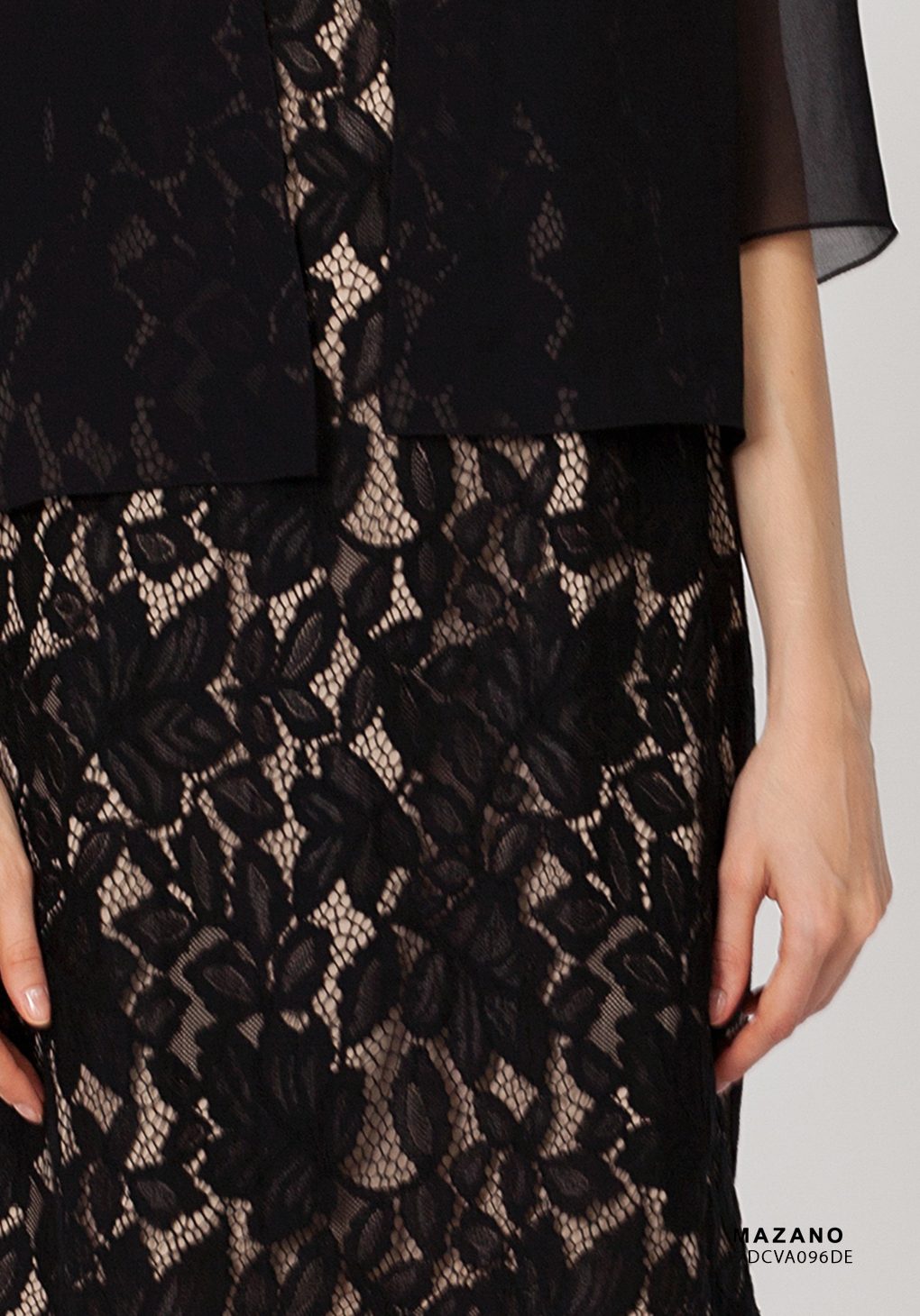 Váy ren đen phối voan tay lỡ_thumbnail_4
