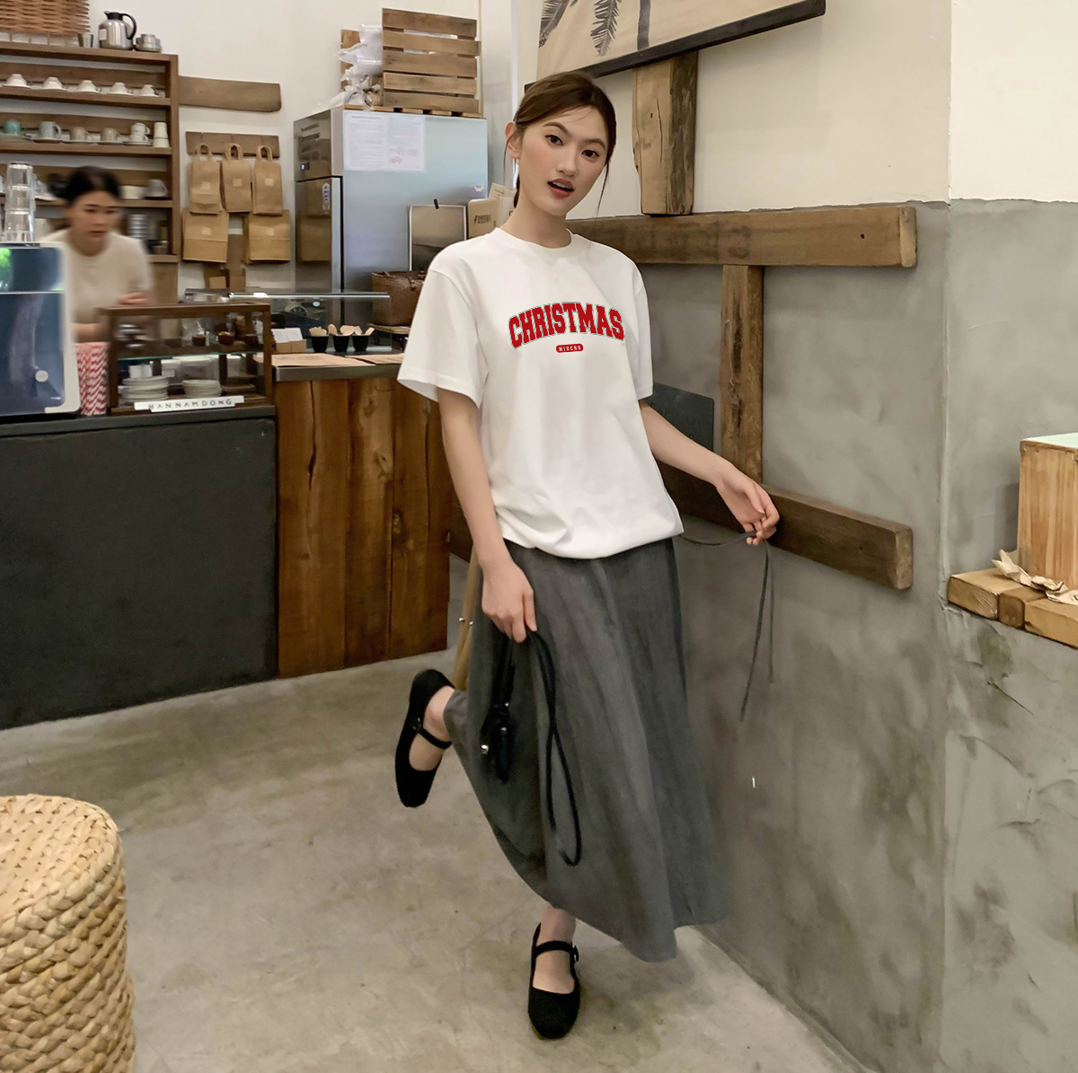 Áo thun nữ giáng sinh noel form vừa regular vải cotton 4c thoáng mát 1761 Miucho Chic Chic in typography_thumbnail_4