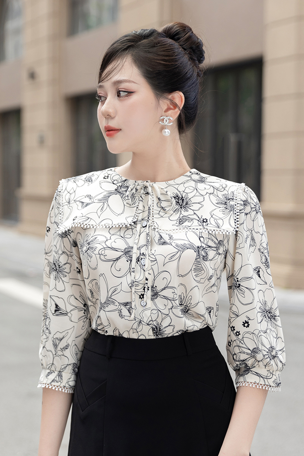 Sơ mi hoa cổ yếm lé ren tay lỡ A4016