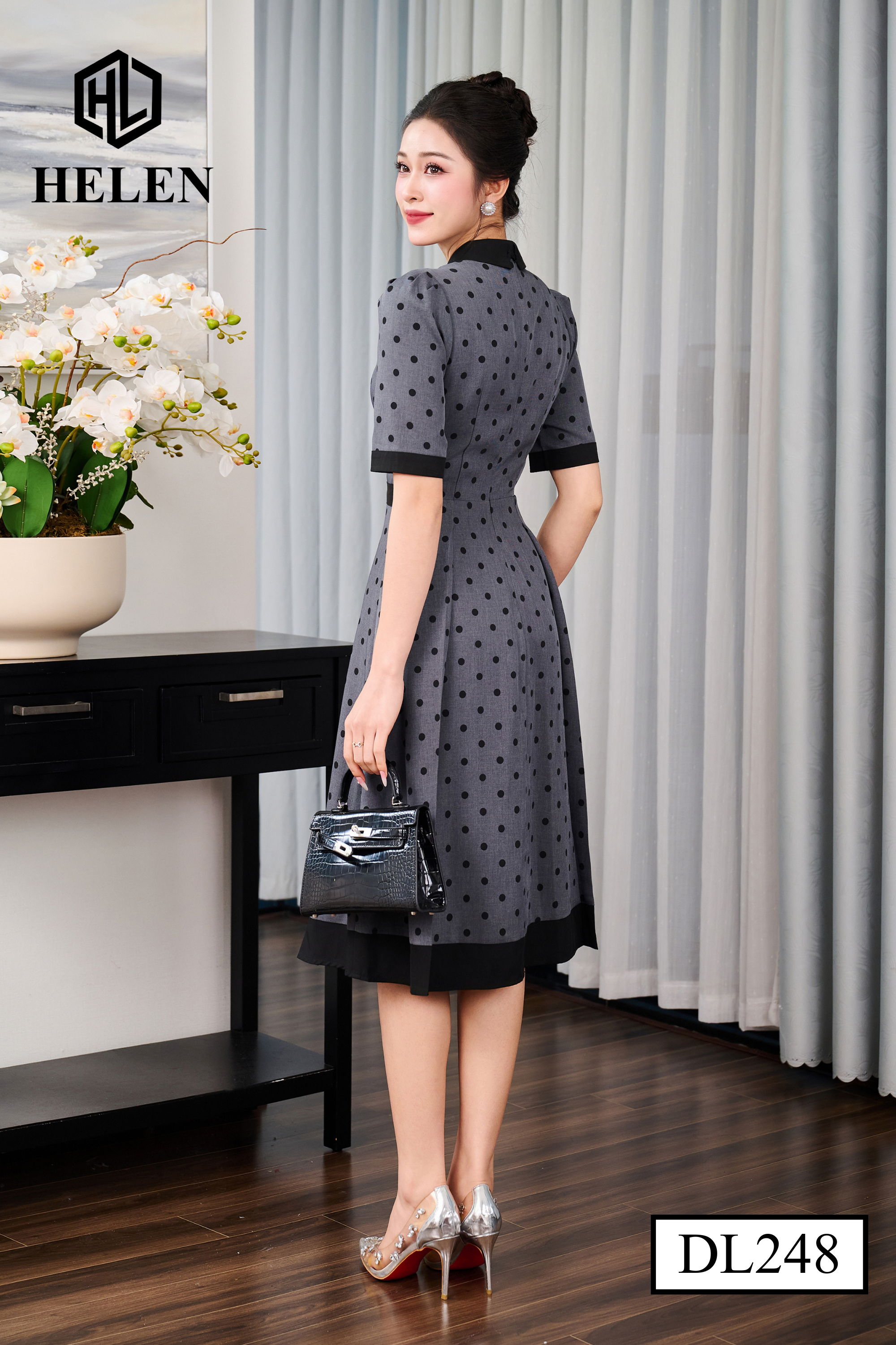 Đầm xòe ghi chấm đen cổ đức DL248