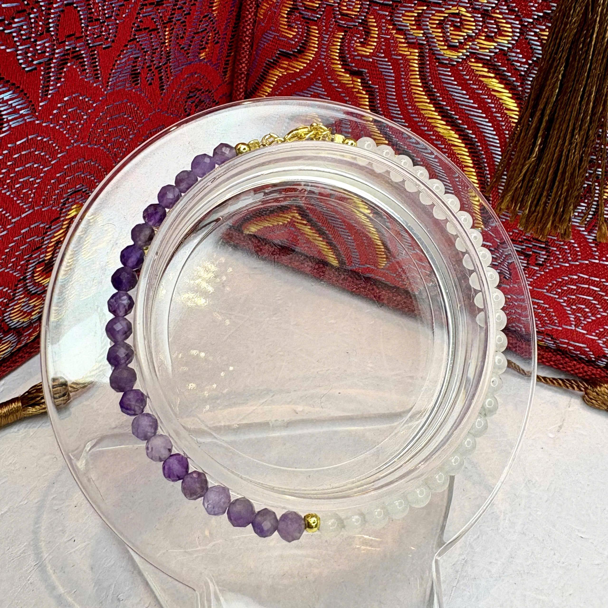 Vòng tay phong thuỷ thạch anh tím trắng