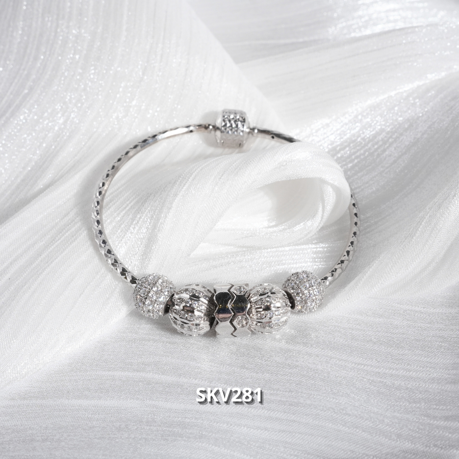 SKV 281 Vòng pan mềm mix 5 charm 14,32g_thumbnail_2