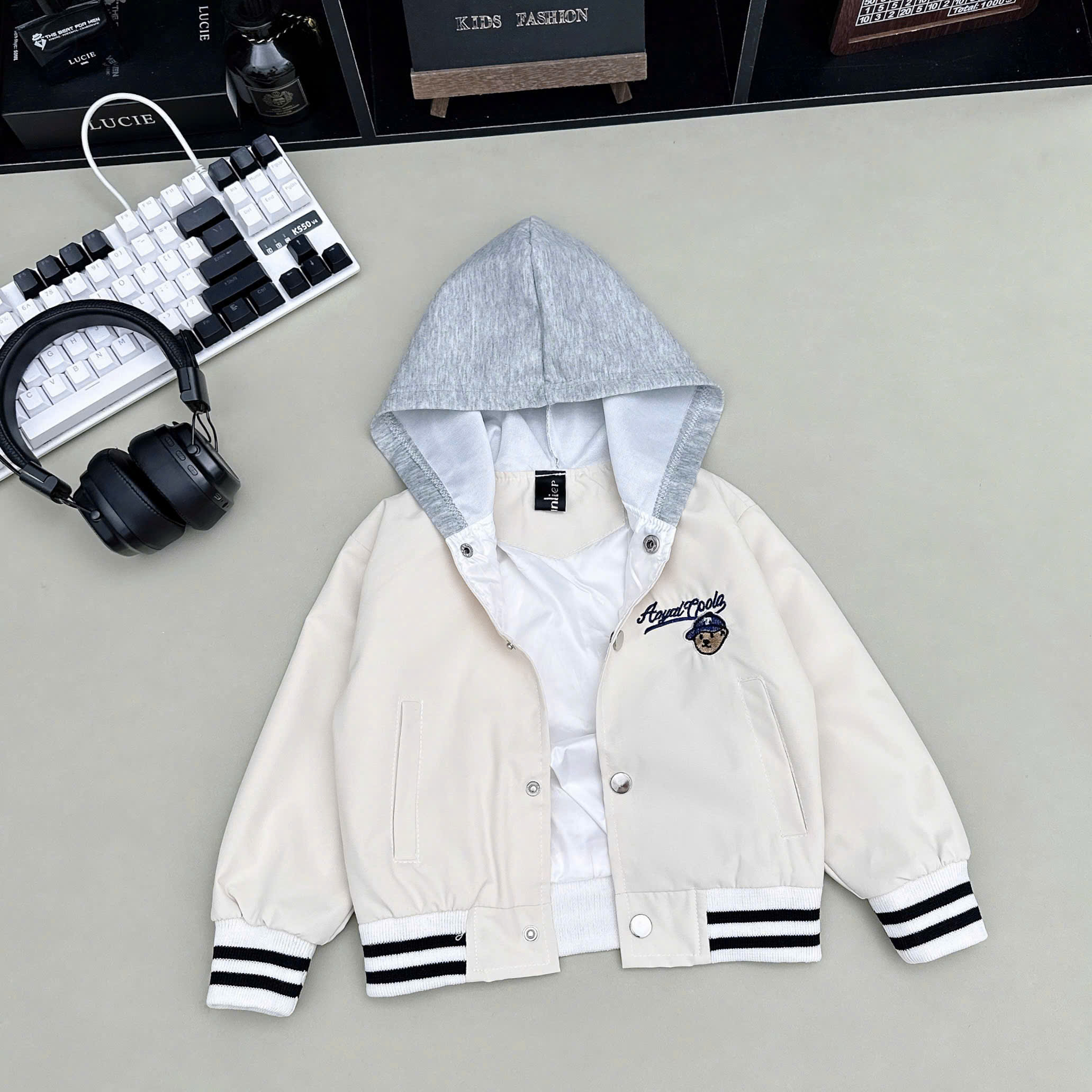 M70 ÁO KHOÁC MẶT GẤU ĐỘI MŨ CHỮ T- A106.240_thumbnail_1