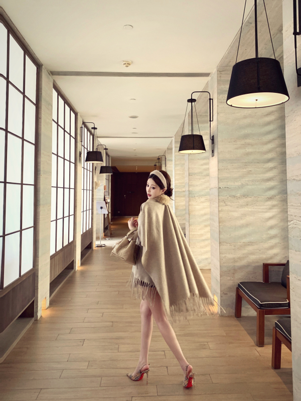 Áo Choàng Lông Cổ Thanh Lịch Cổ Điển_thumbnail_7