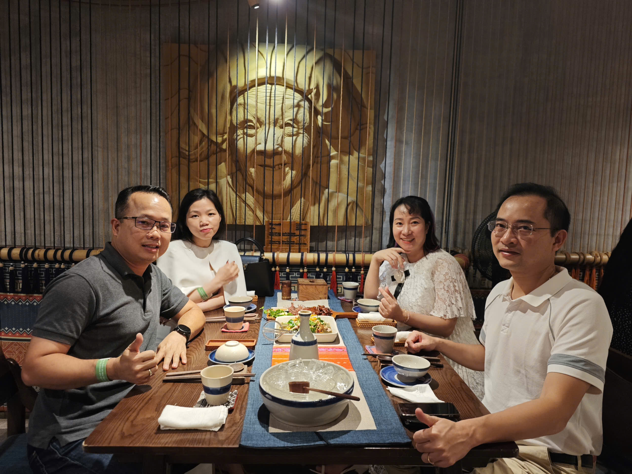 z6893878723715_26beeb0808957e10d44c786d2444059e