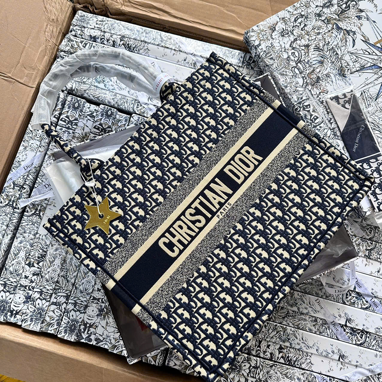 TÚI LAPTOP ❌DIOR TOTE BOOK