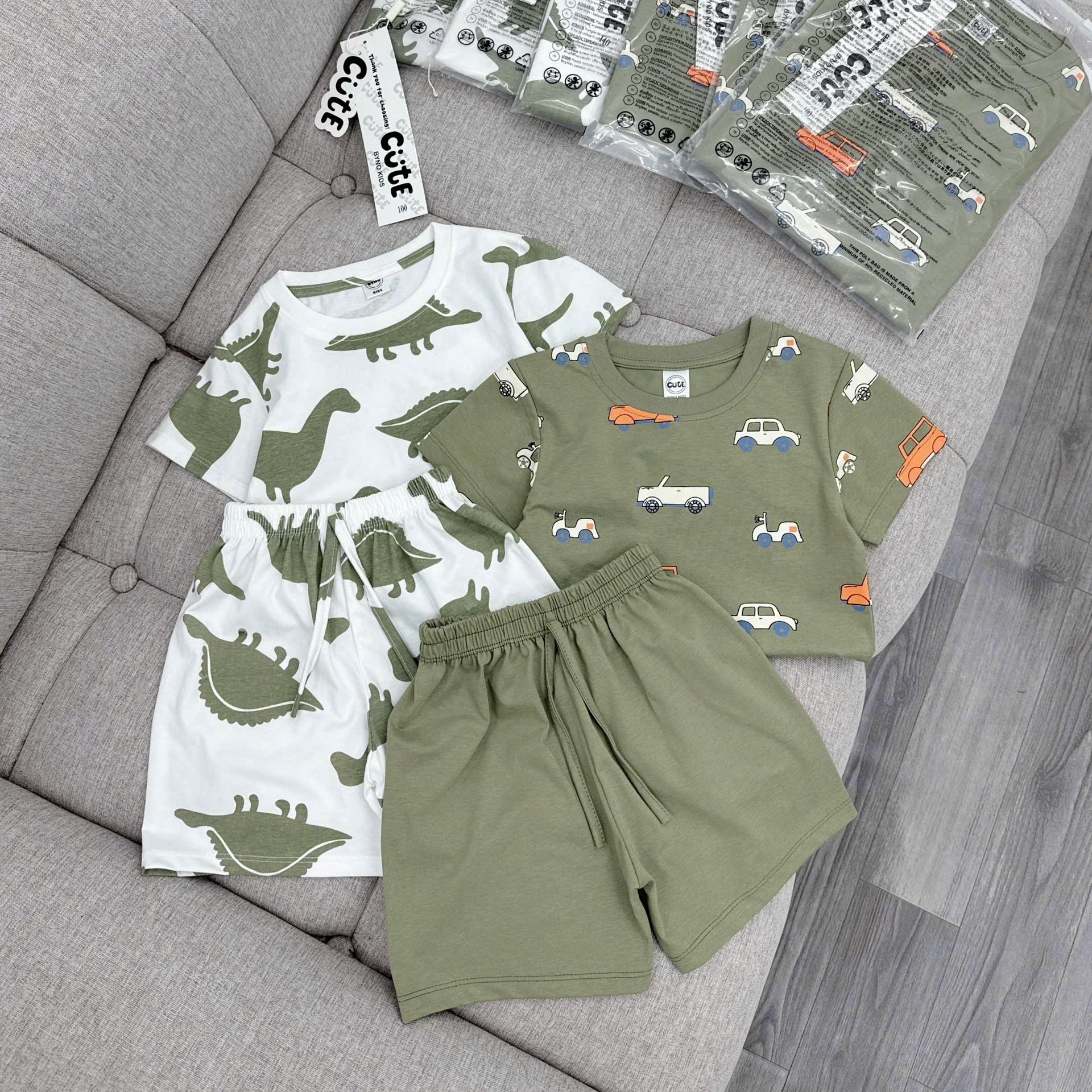 A81 SET 2 BỘ CỘC KHỦNG LONG VÀ Ô TÔ CAM - A100.150