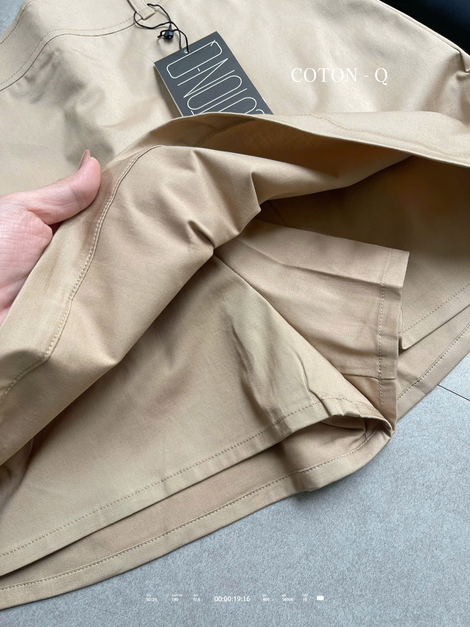 Chân váy ngắn Coton Q có quần trong ( ĐEN )_thumbnail_18