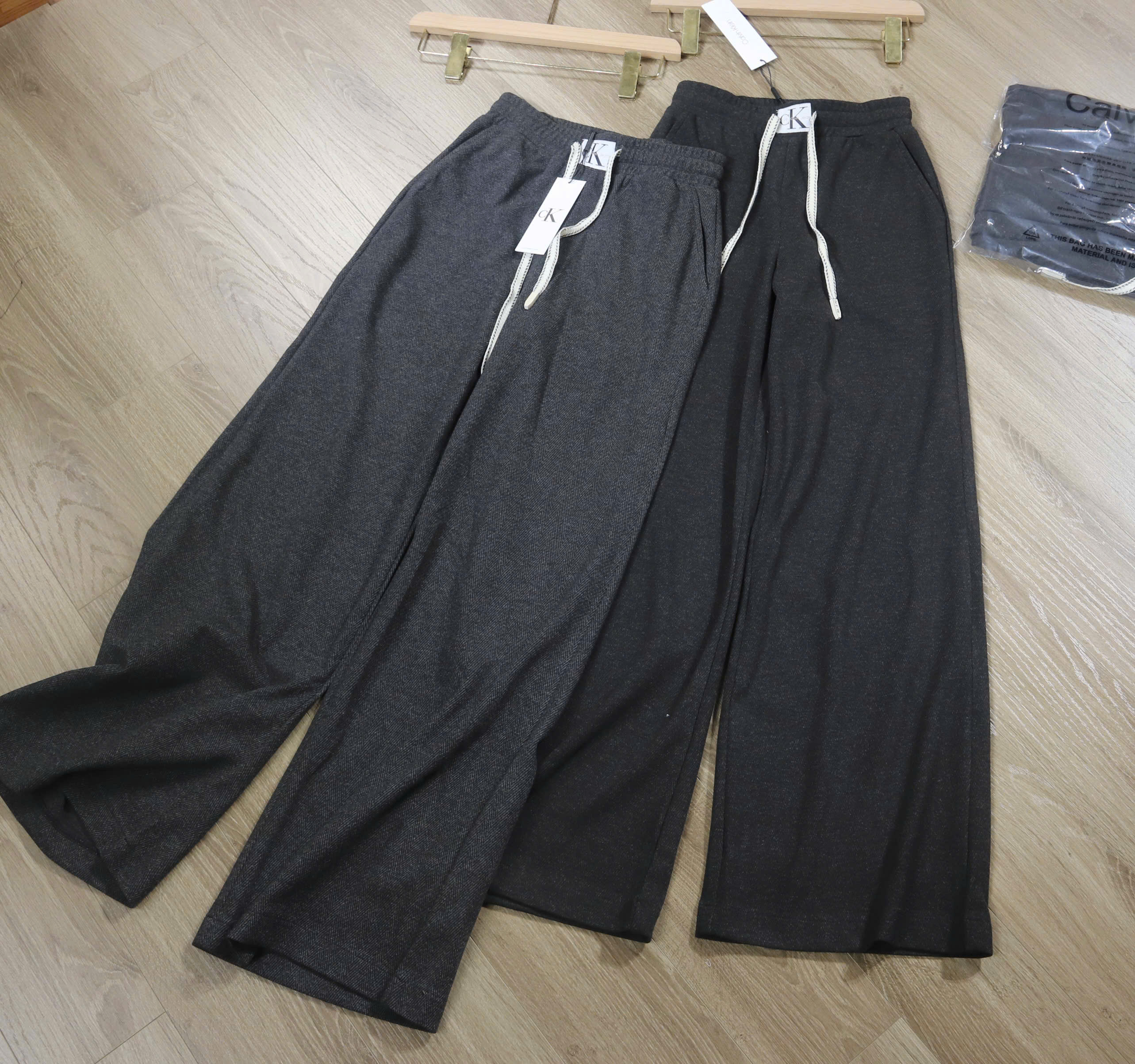 Q320 QUẦN SUÔNG 2 MÀU_thumbnail_4