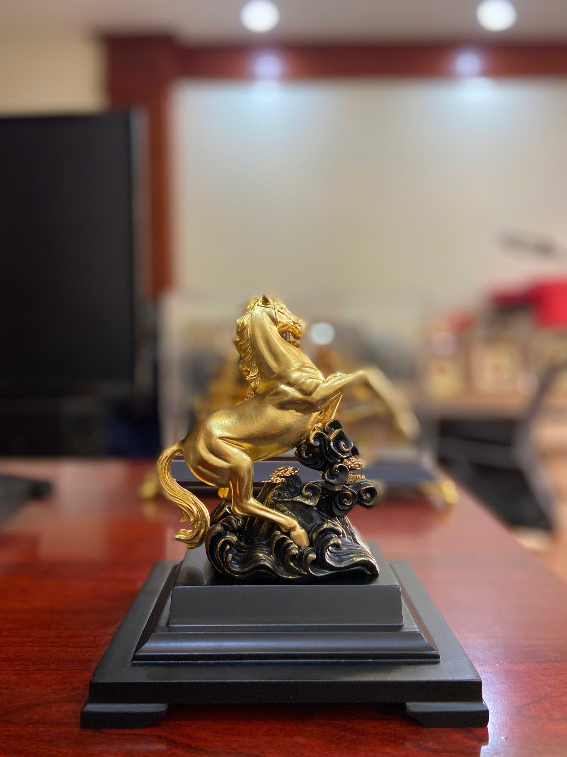 Tượng ngựa nhất mã phi thiên dát vàng KT cao 22 cm _thumbnail_2