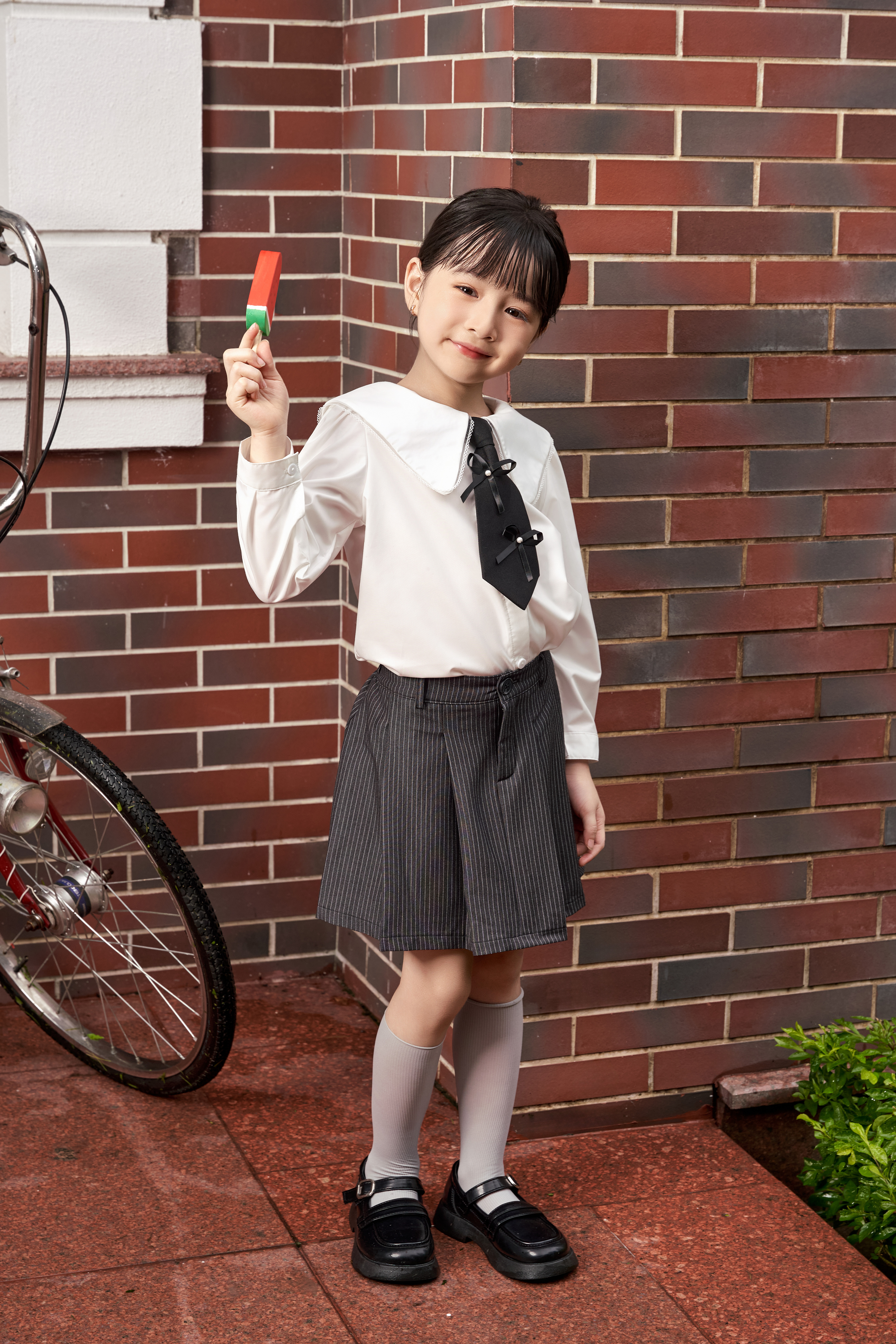 Áo sơ mi cổ kiểu phối viền ren