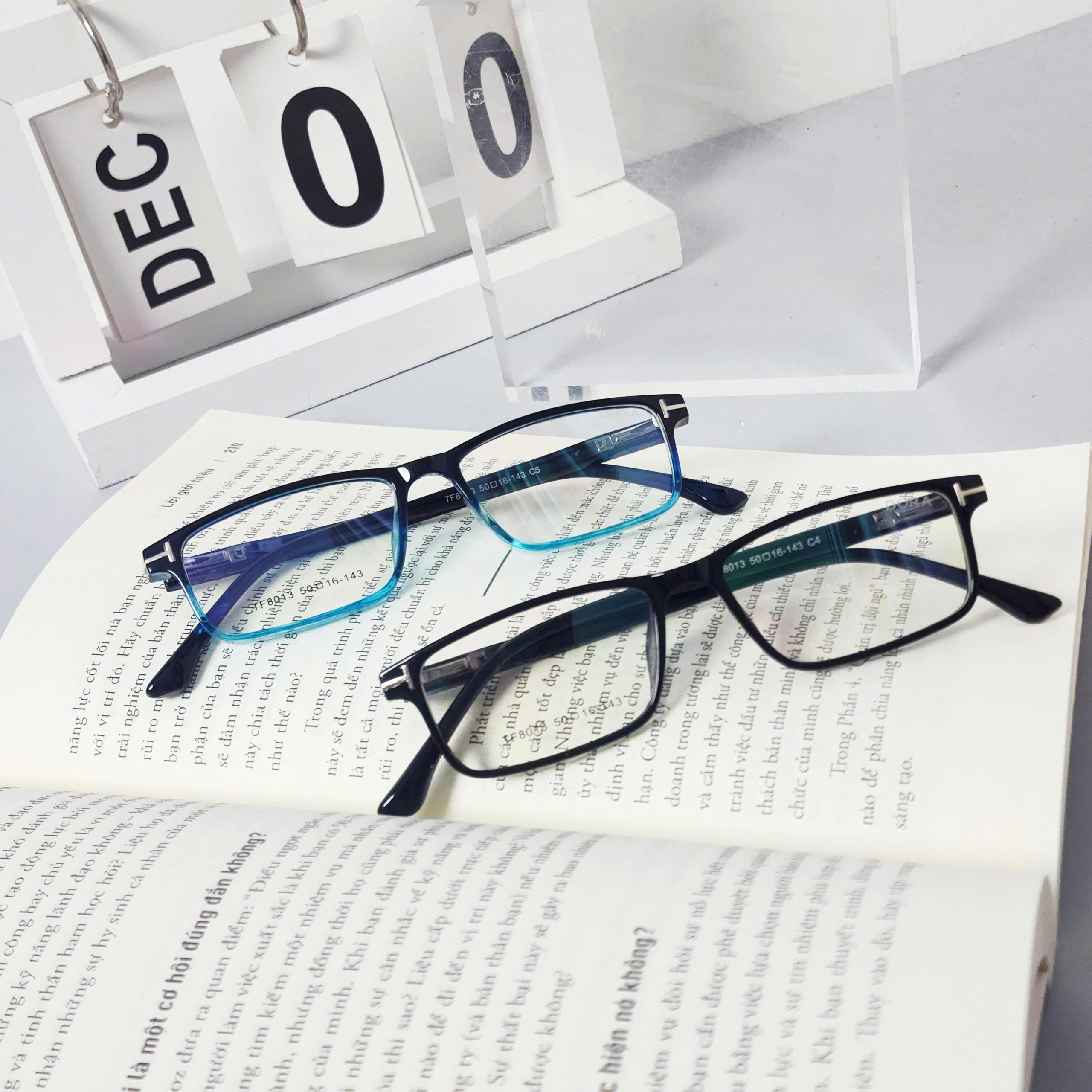 Kính Gọng Chống Ánh Sáng Xanh Dora