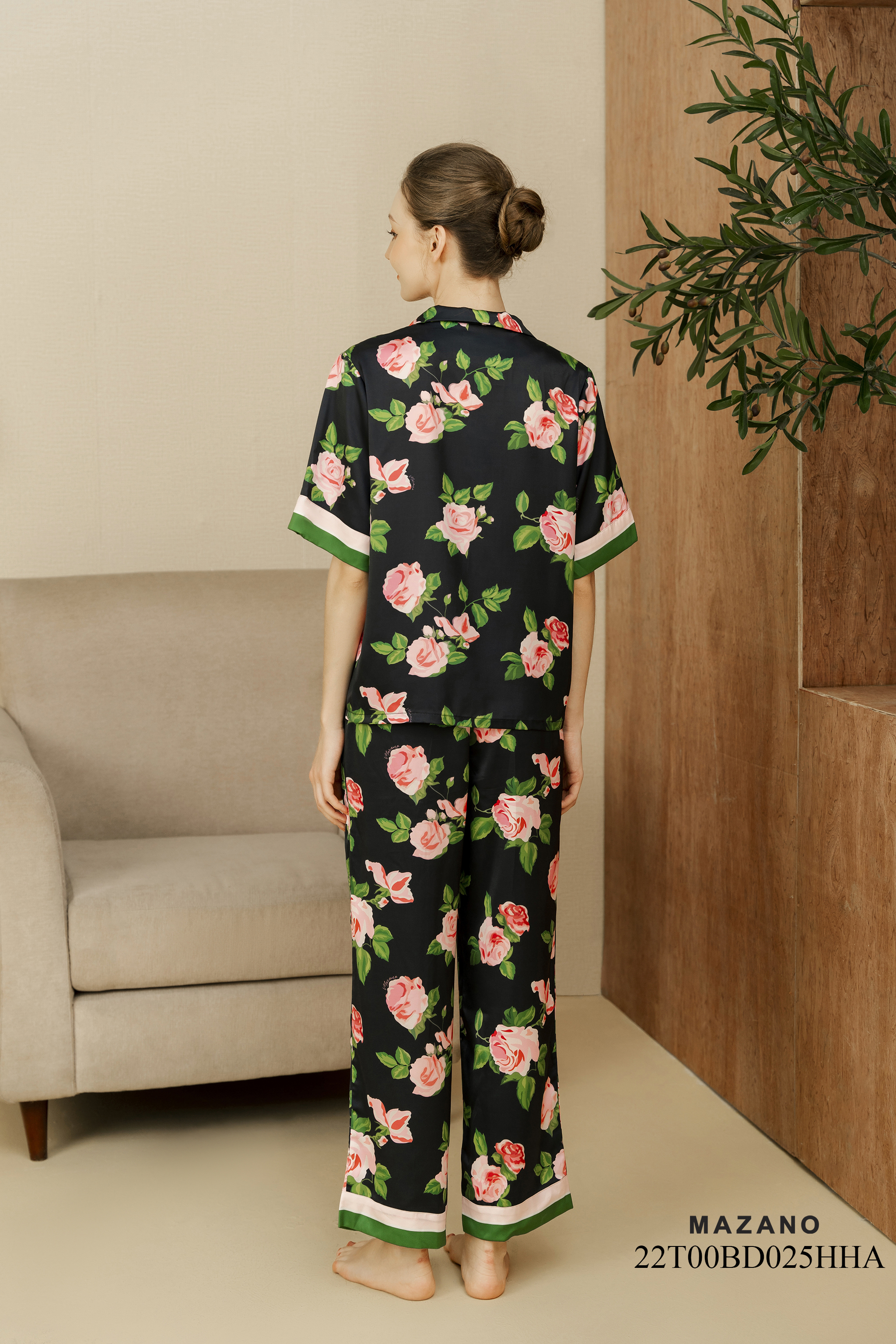 Bộ đồ lụa họa tiết hoa hồng_thumbnail_4