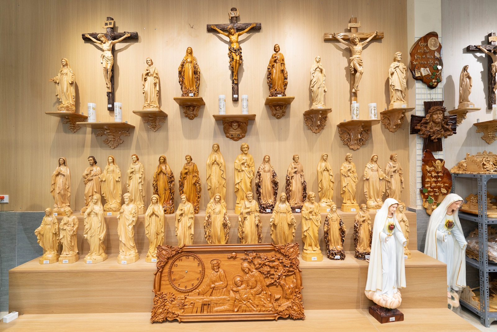 Nhà sách Công Giáo tại Hà Nội - Tâm điểm của người Công giáo