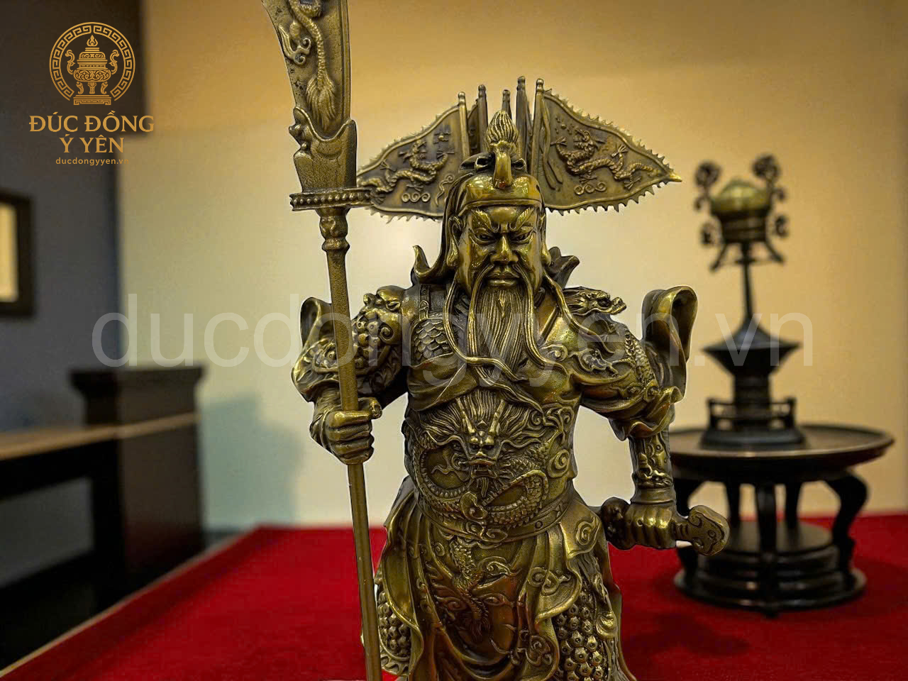 Tượng quan công đứng bệ rồng bằng đồng _thumbnail_3
