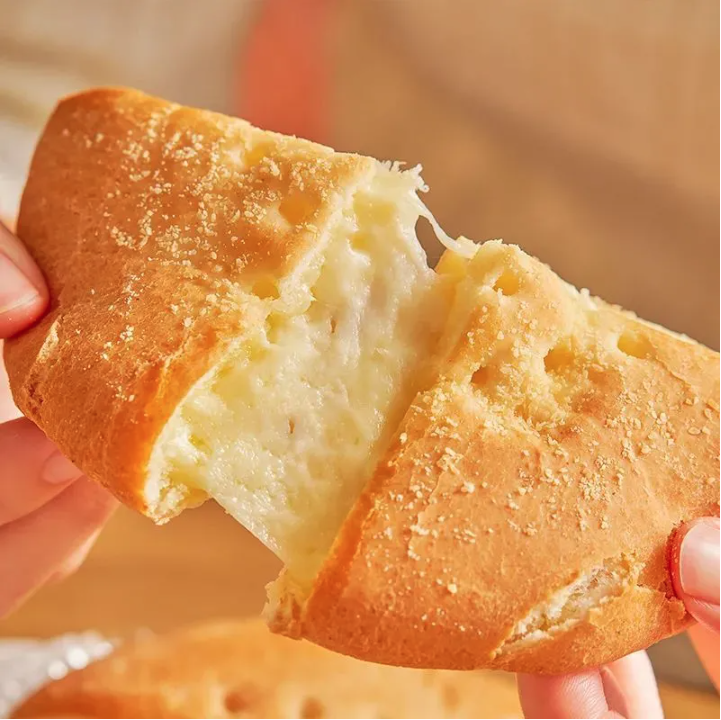 Bánh Piza Sữa Tươi Phô Mai Mông Cổ