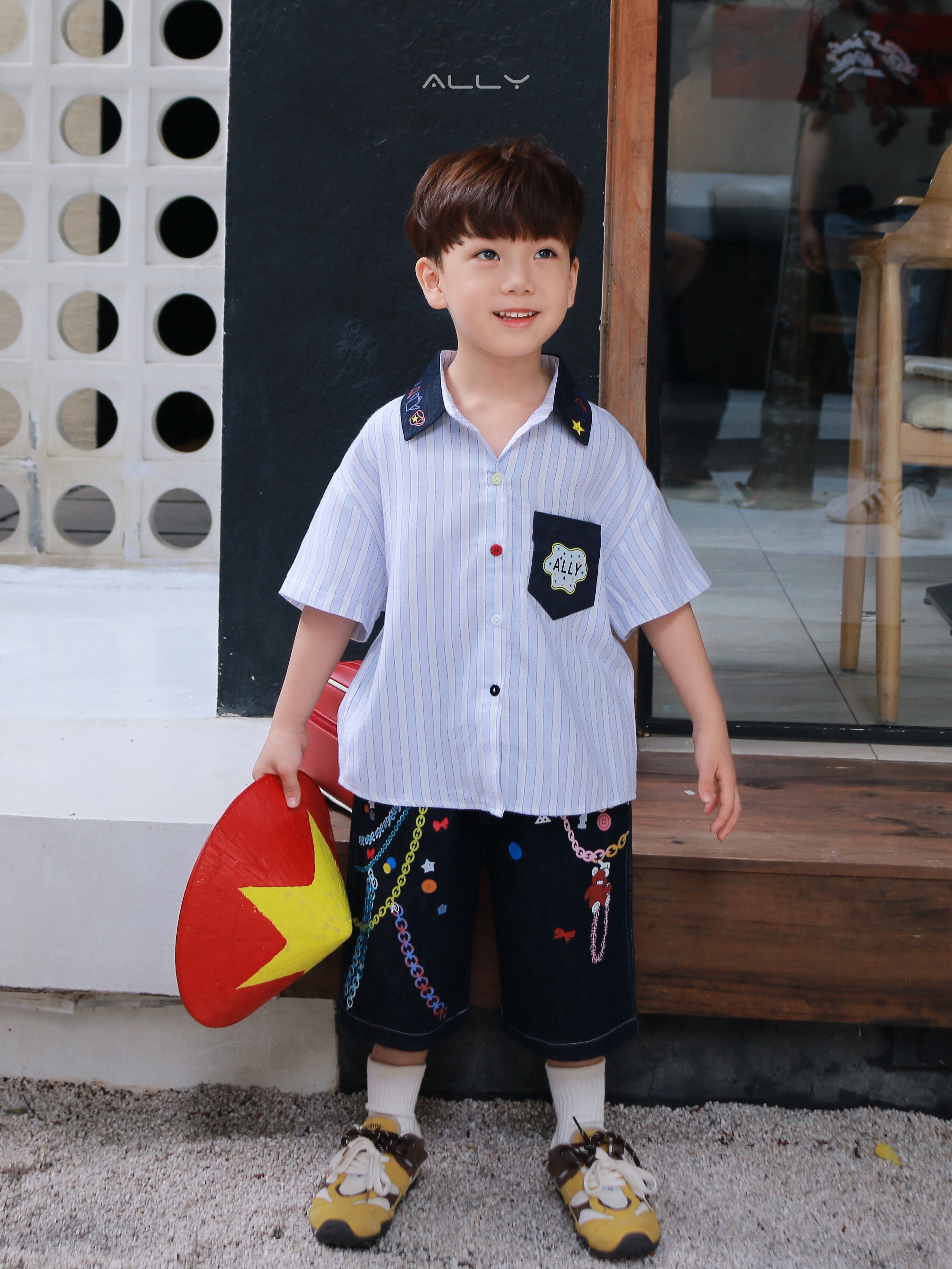 Quần jean lửng bé trai in họa tiết xích màu Q72_thumbnail_3