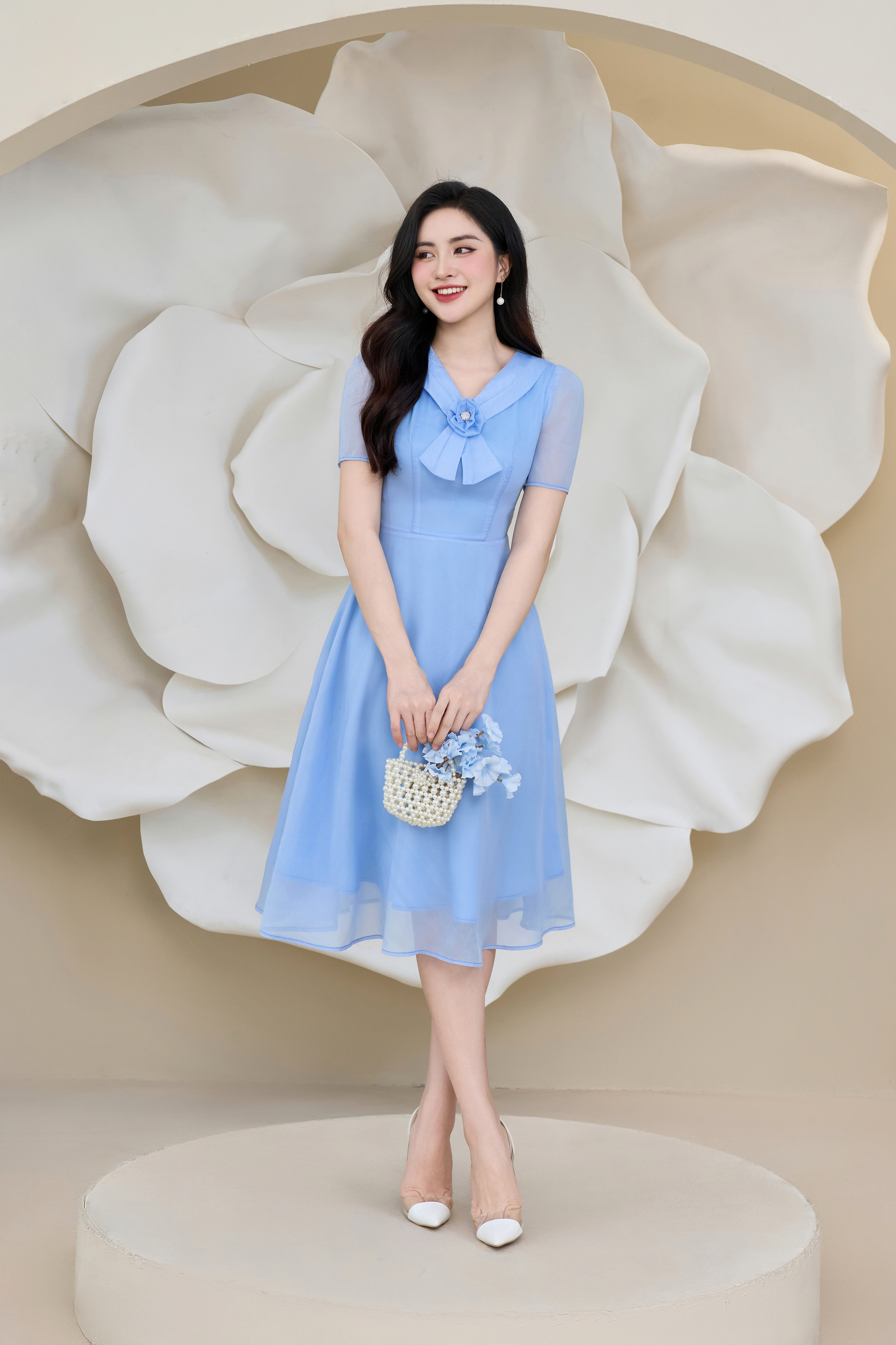 Đầm xoè xanh cổ nơ đính hoa_thumbnail_2