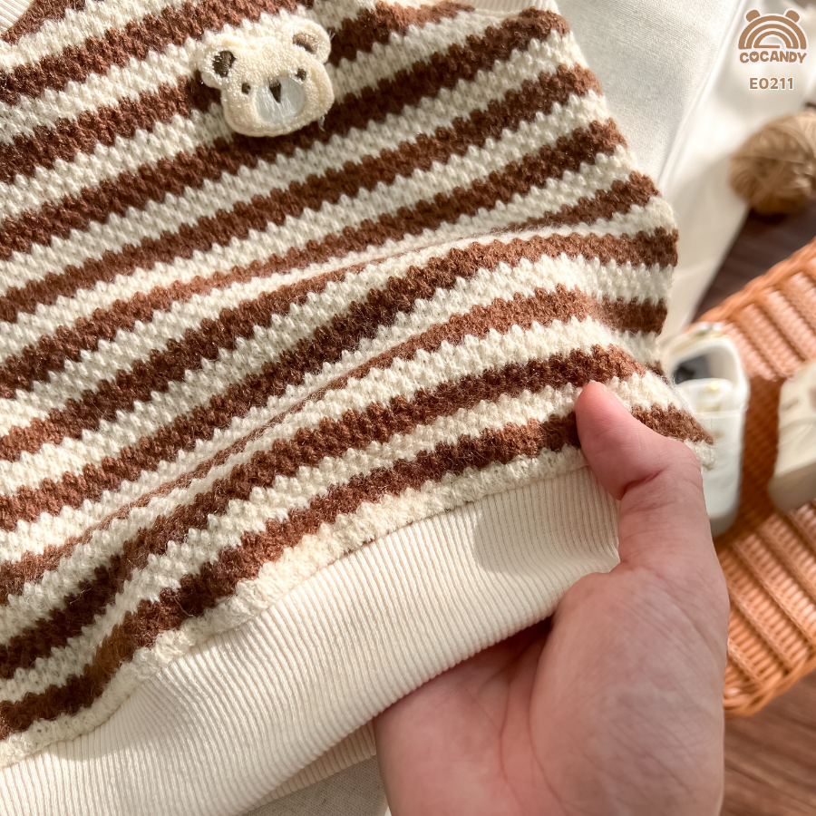 Áo gile kẻ NÂU BE thêu gấu_thumbnail_5