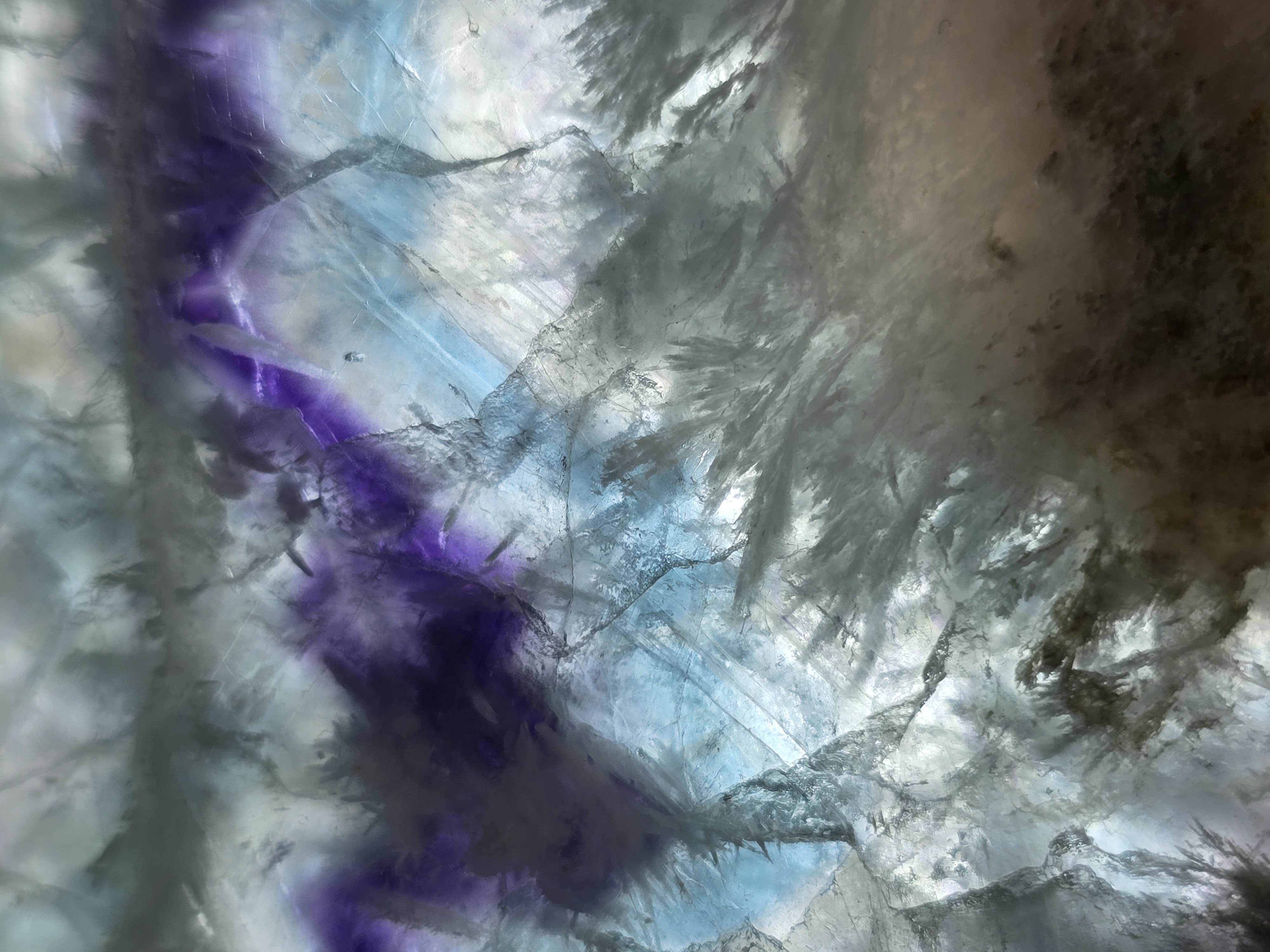 Lát Cắt Fluorite Lông Vũ - Nội Mông, Trung Quốc (Tặng Kèm Đế Như Hình)