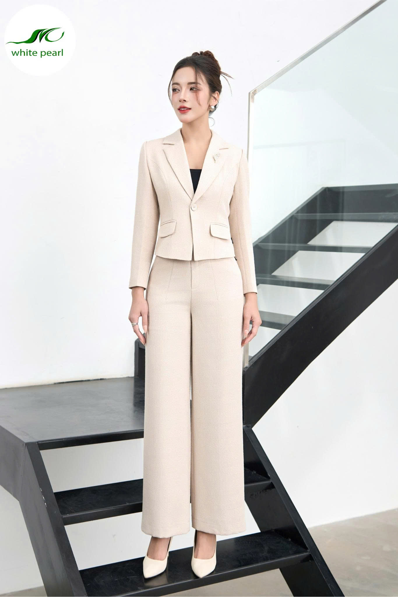 Quần suông dạ 1ly chìm / Áo Vest dạ cổ K Thời Trang Nữ White Pearl