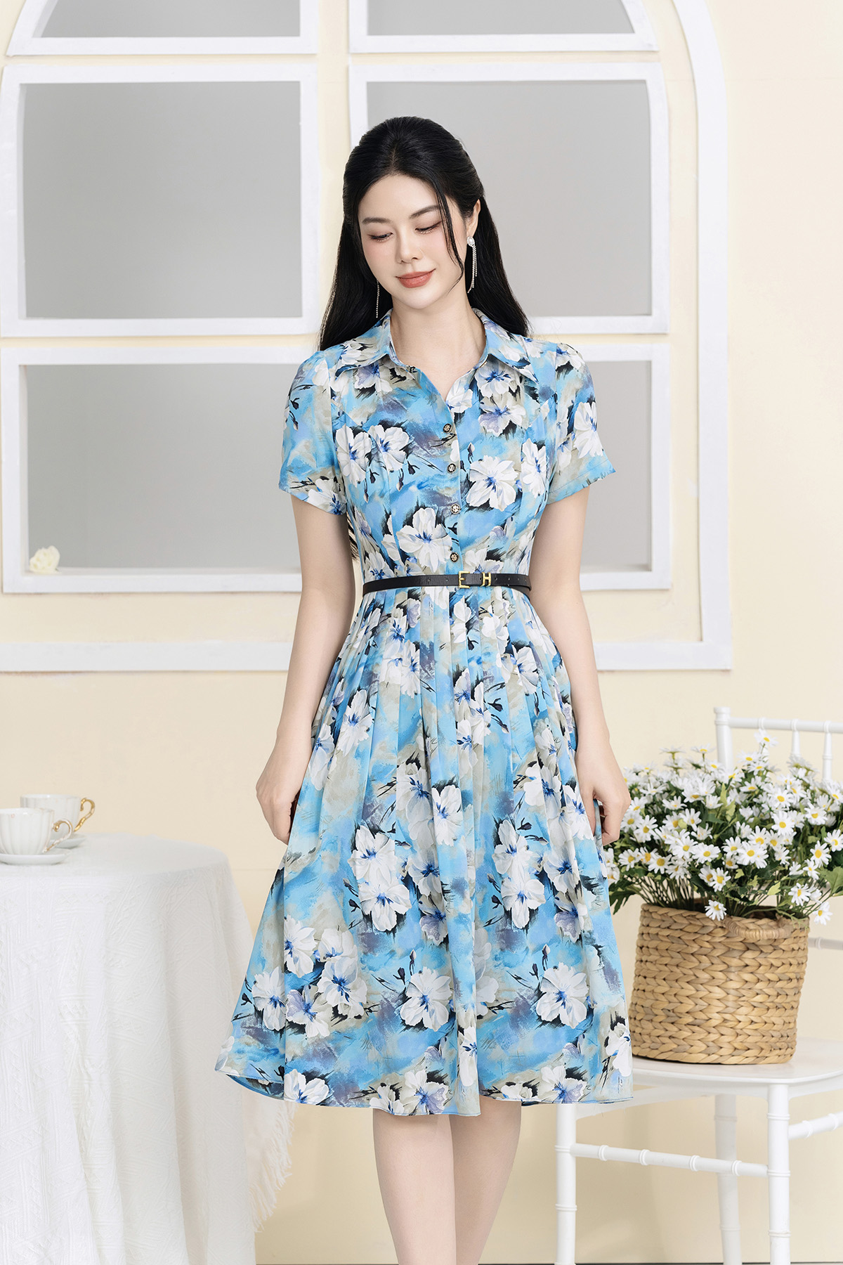 Đầm hoa xanh dáng xòe cổ đức tay ngắn đai eo D3047