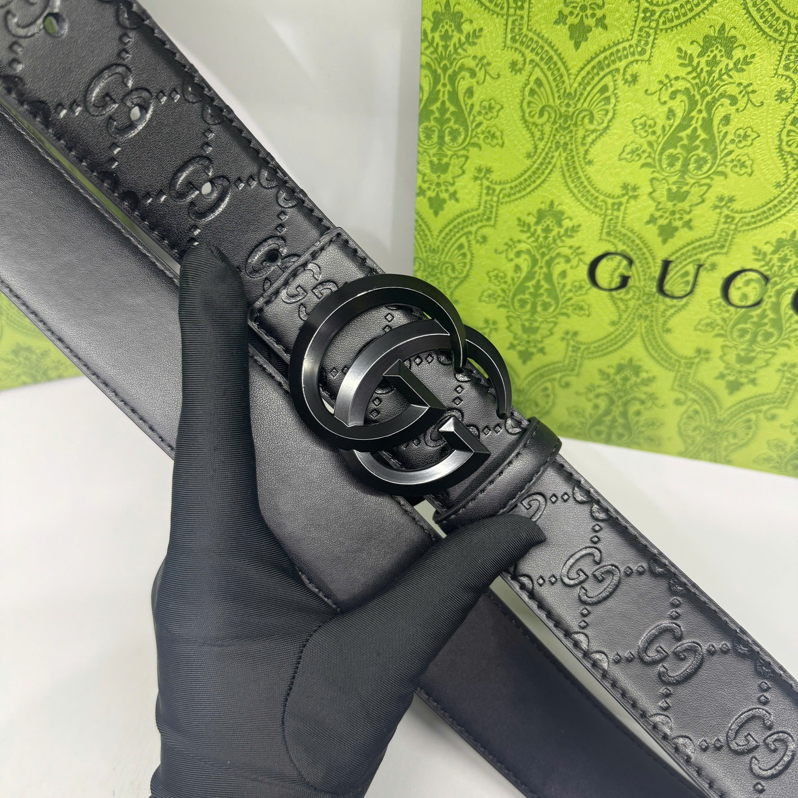 Thắt lưng Gucci GG Embossed Leather Belt with Enamel Buckle_thumbnail_5