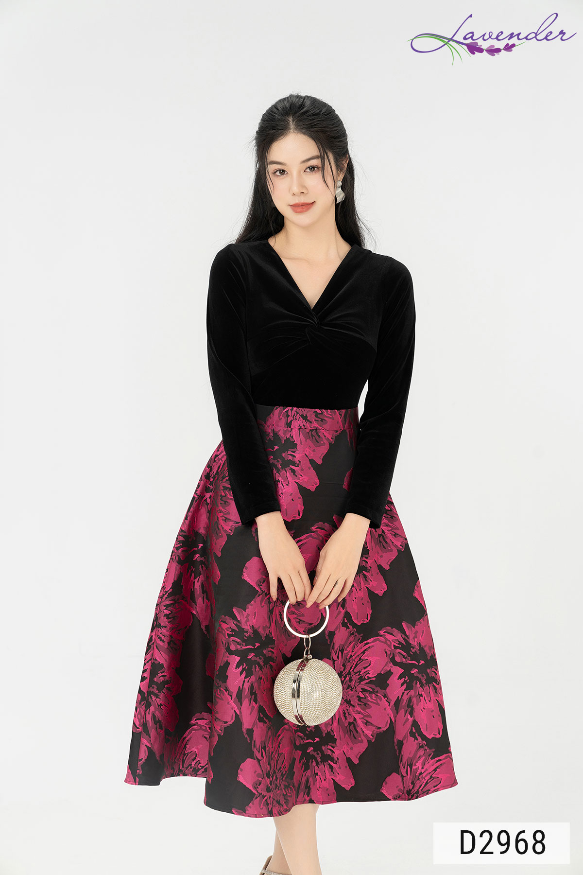 Đầm nhung phối tafta dáng xòe chân váy hoa cổ V tay dài D2968