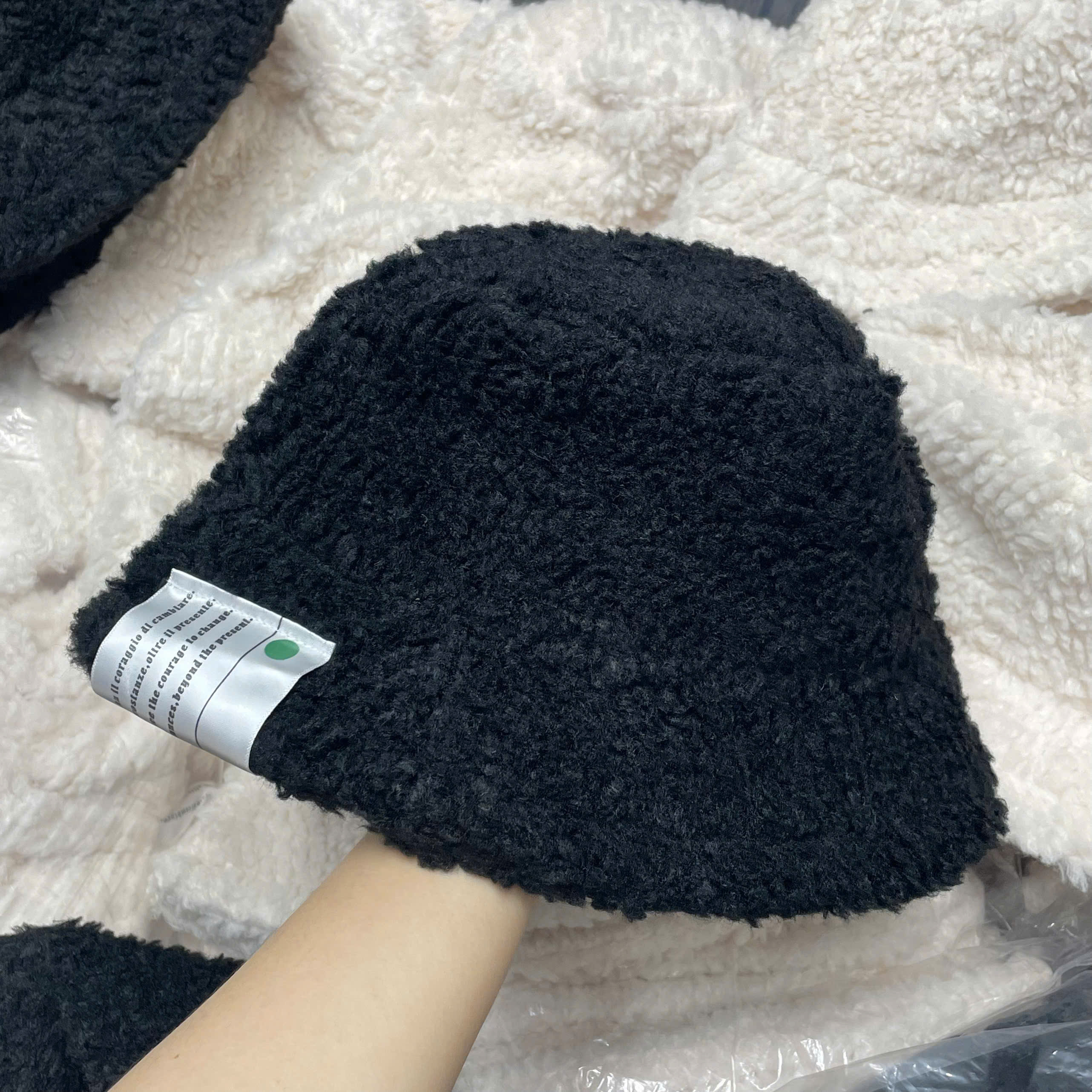 NON LONG XUAT_thumbnail_13