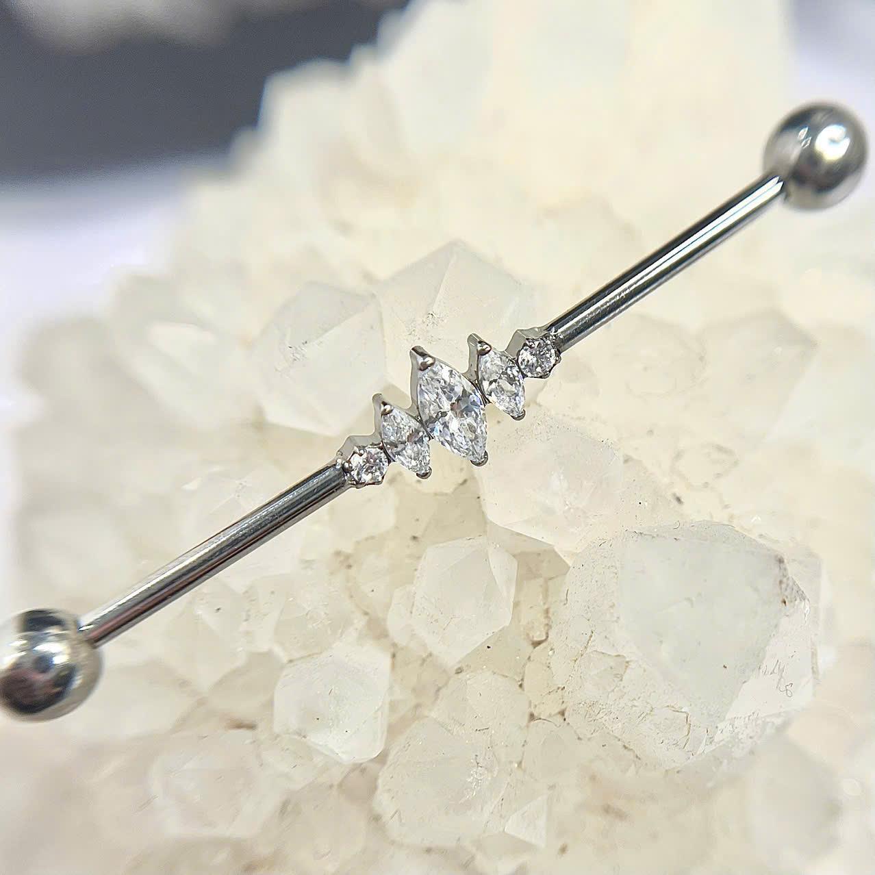 indus titan 3 đá hình thoi size 36_thumbnail_3