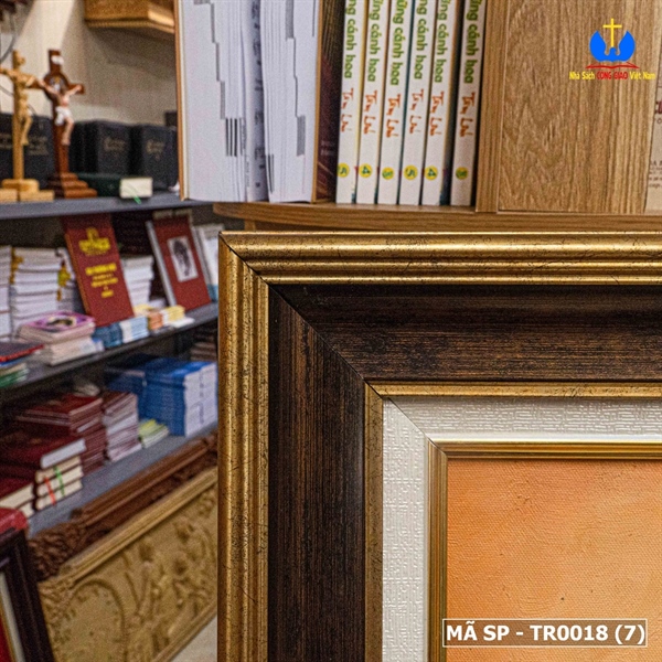 Tranh canvas Thánh Giuse bế Chúa 50x65cm_thumbnail_2