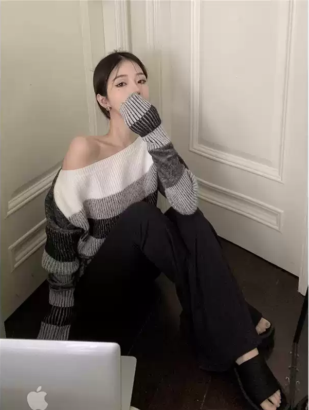 Áo len trễ vai kẻ sọc xám trắng – Phong cách thời thượng_thumbnail_3